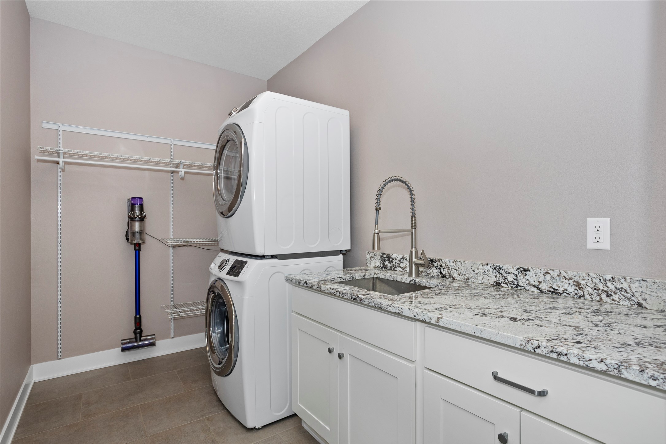 515 NE Brookshire Court