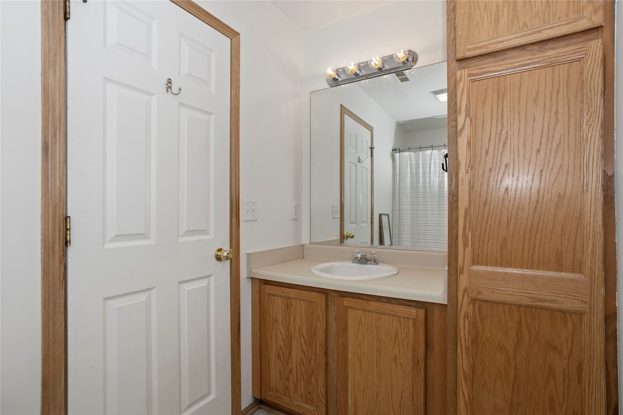 2100 Meadow Chase Lane 306