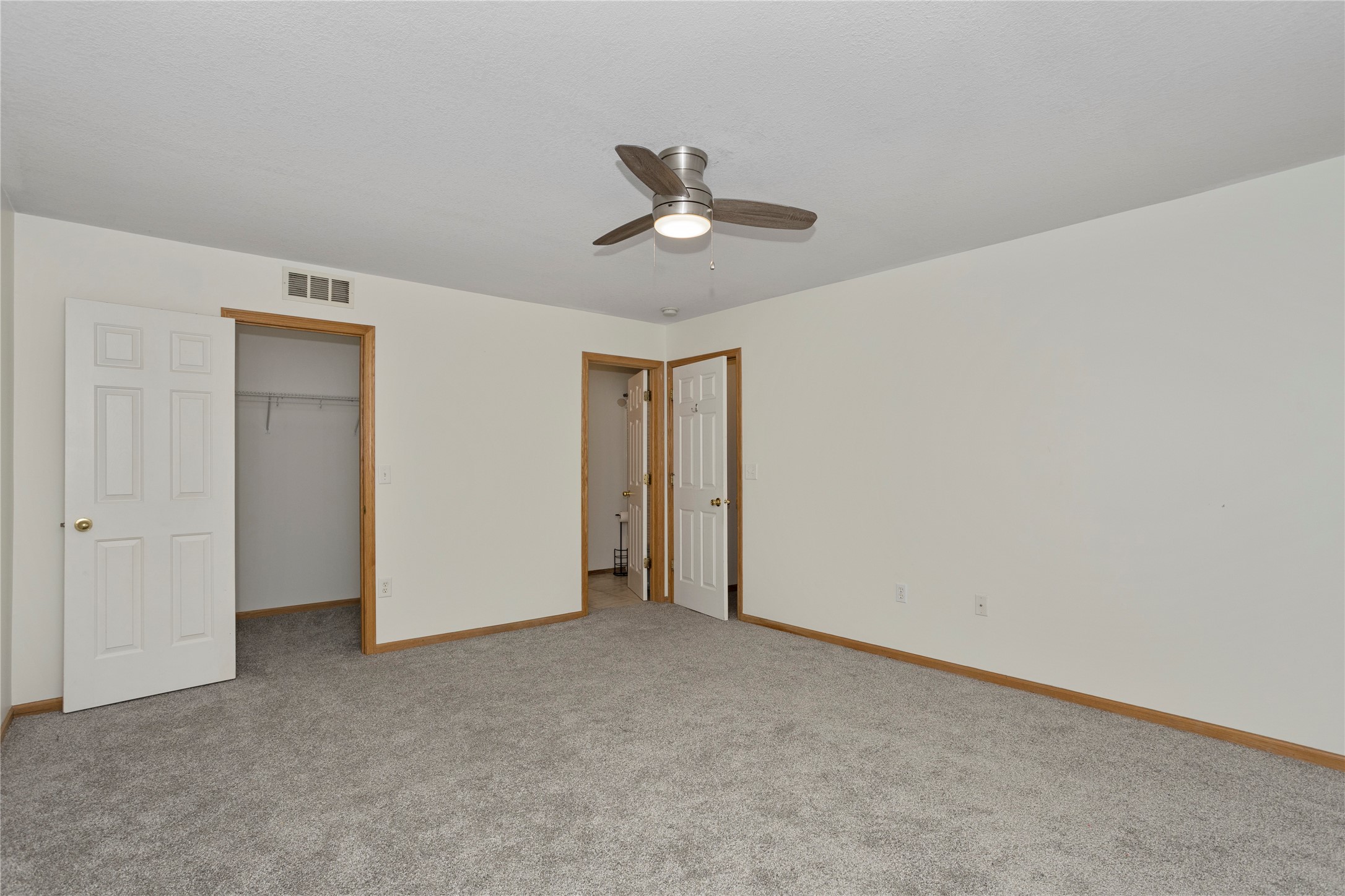 2100 Meadow Chase Lane 306