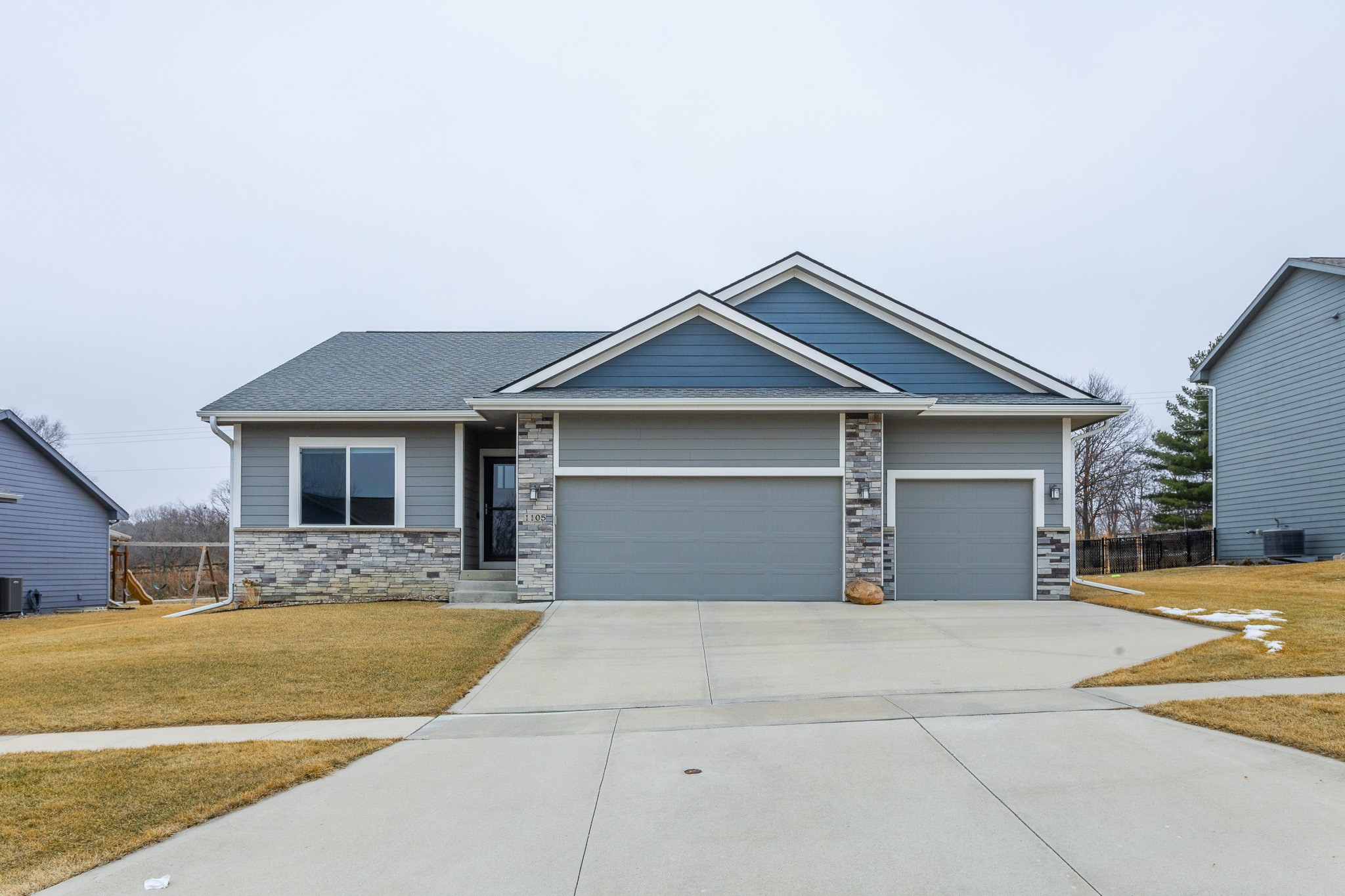 1105 Hunter Court