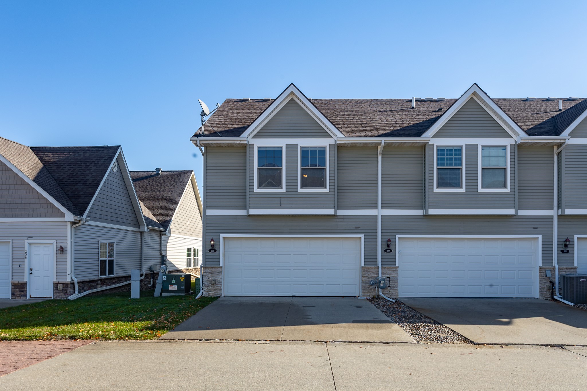 196 Cambridge Drive