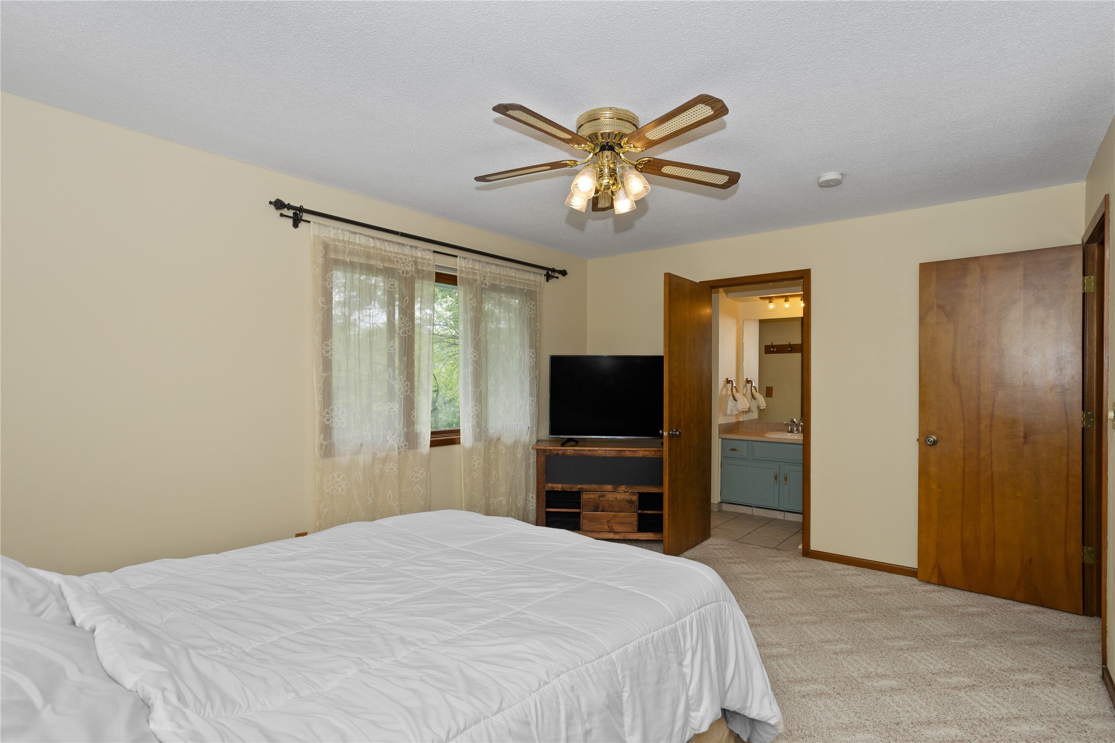 1679 NW 99th Street