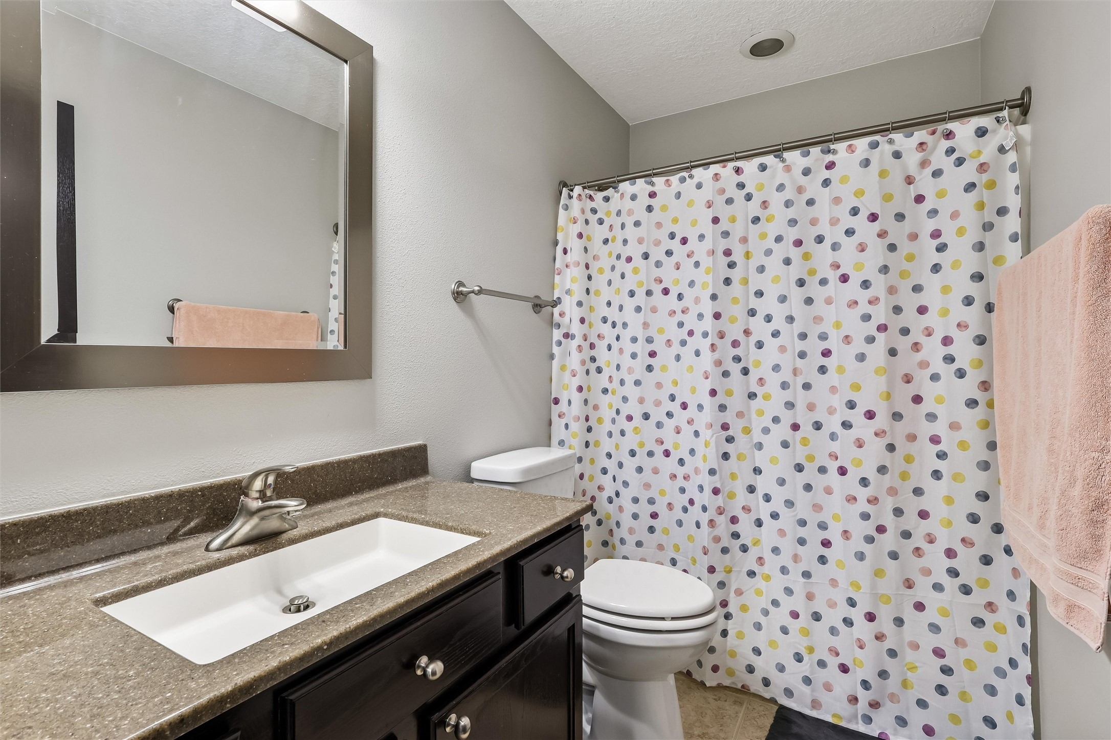 2818 E Kenyon Avenue