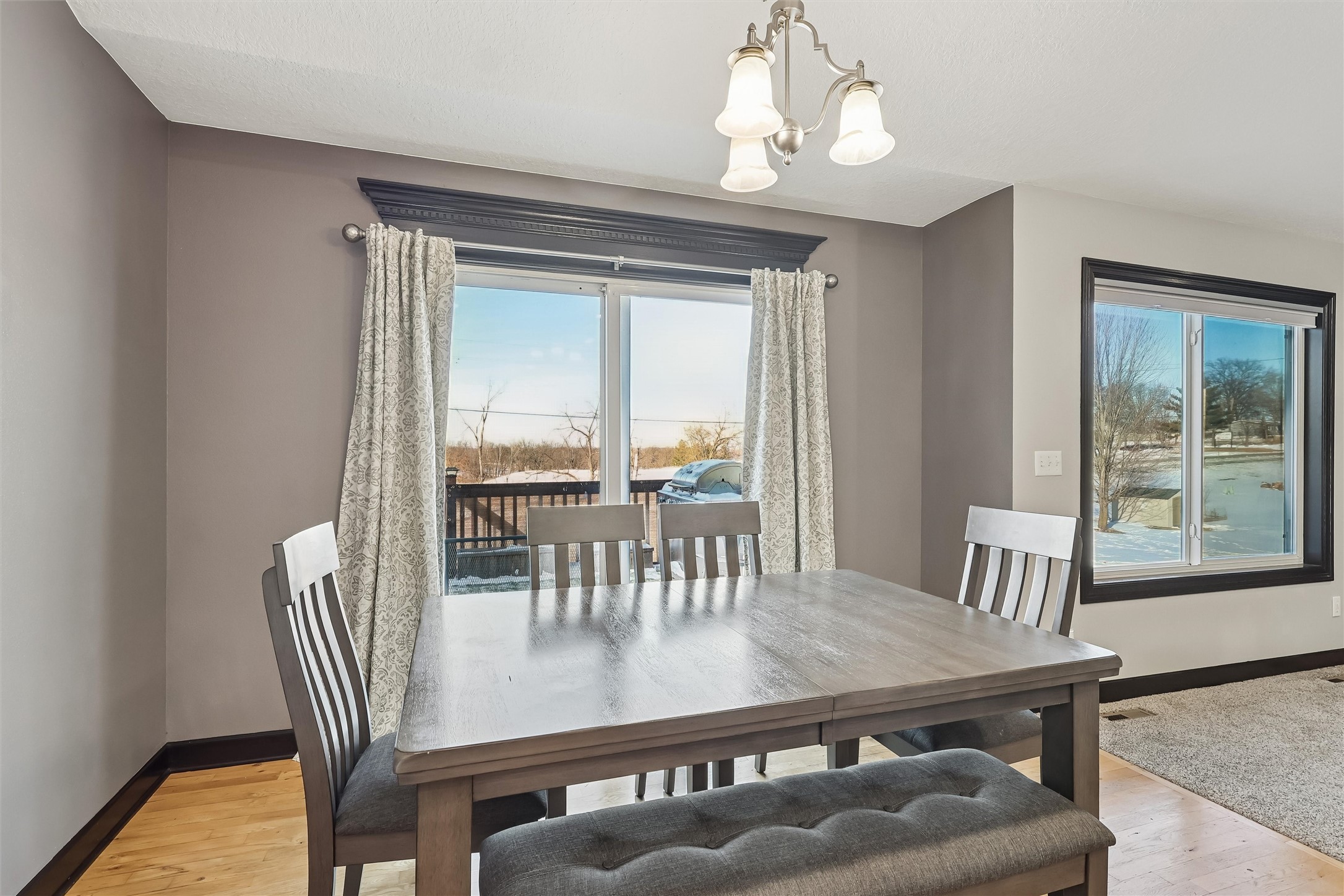 2818 E Kenyon Avenue