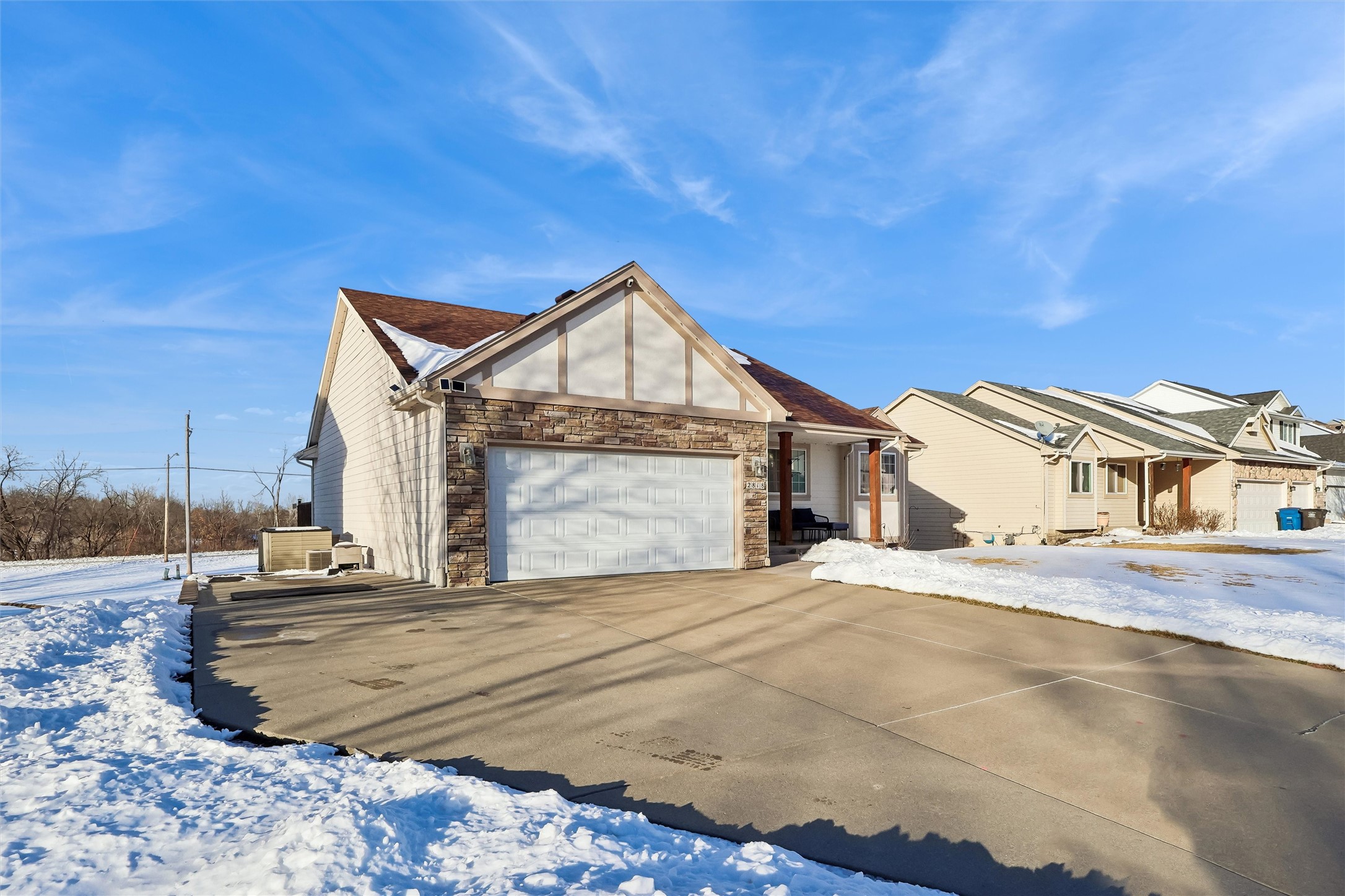 2818 E Kenyon Avenue