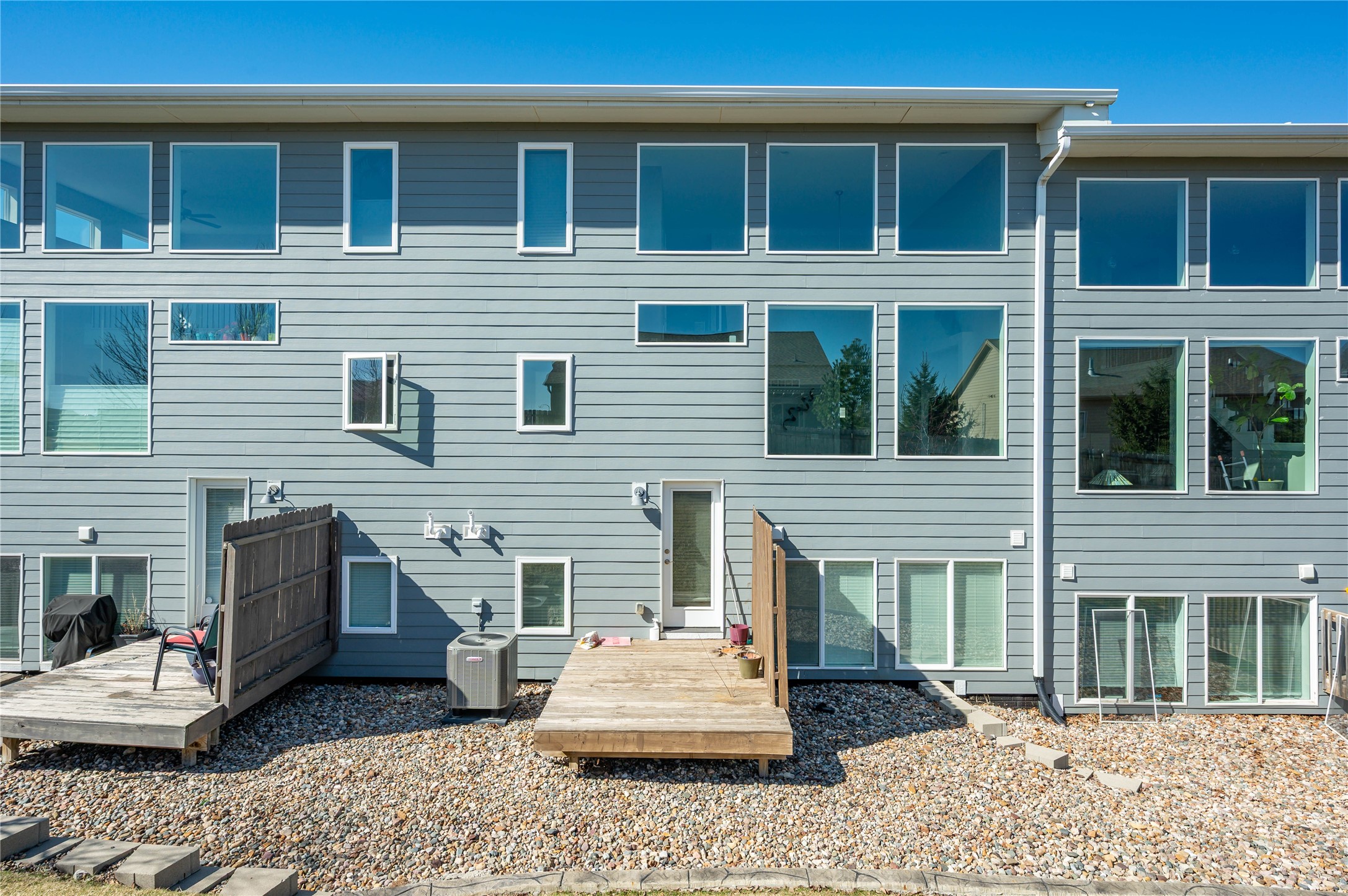 1405 NE Mocking Bird Lane