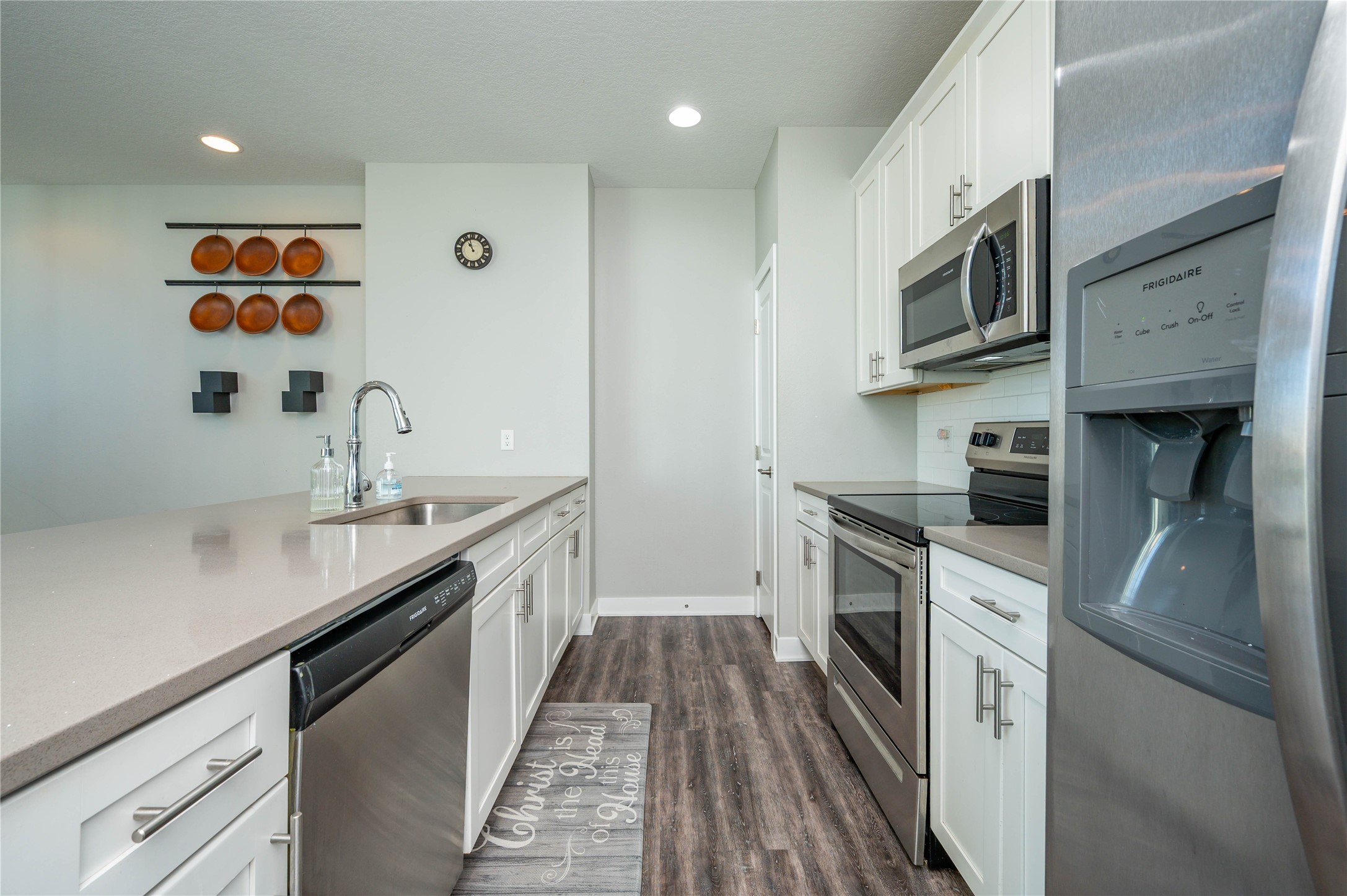 1405 NE Mocking Bird Lane
