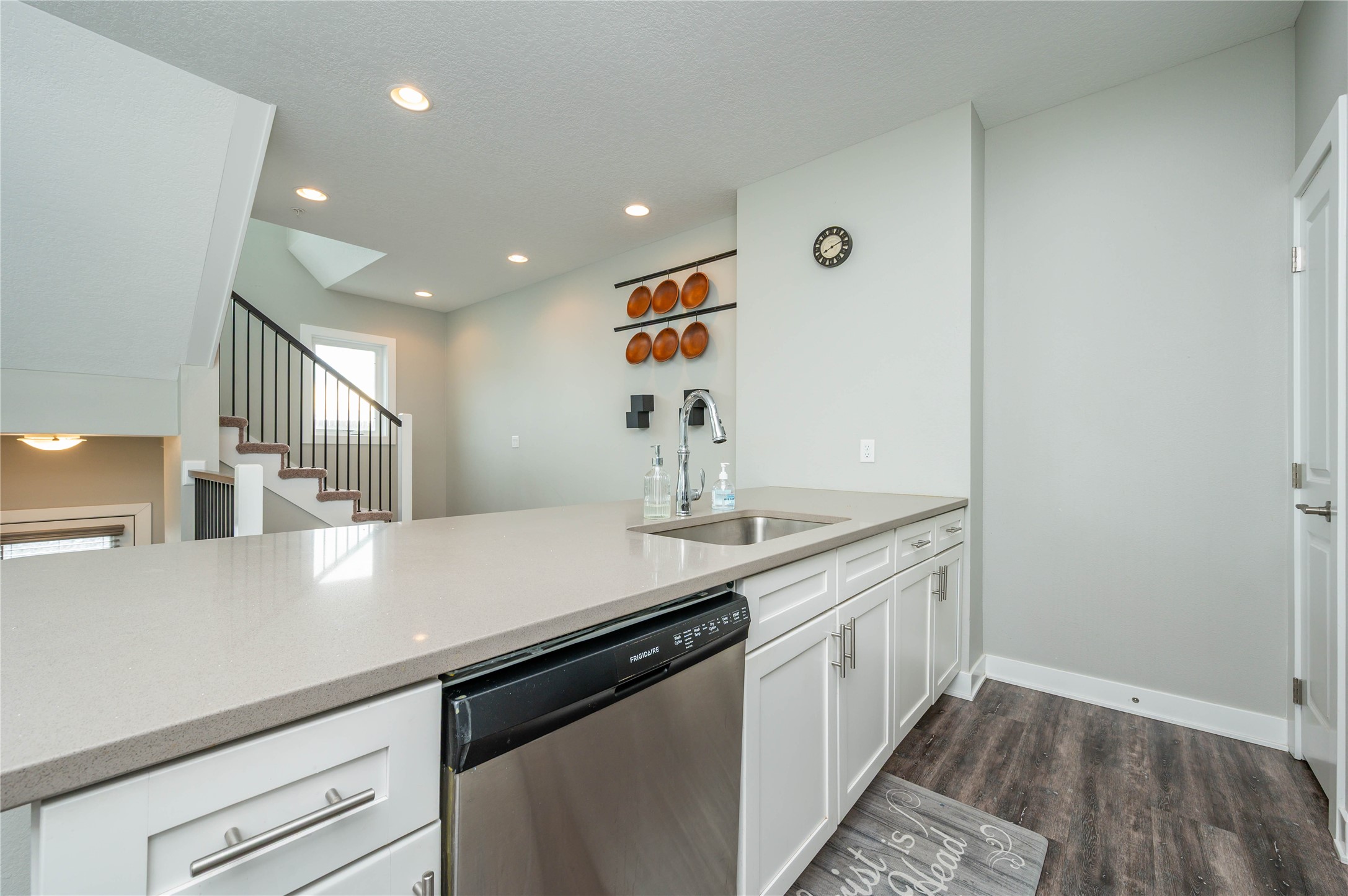 1405 NE Mocking Bird Lane