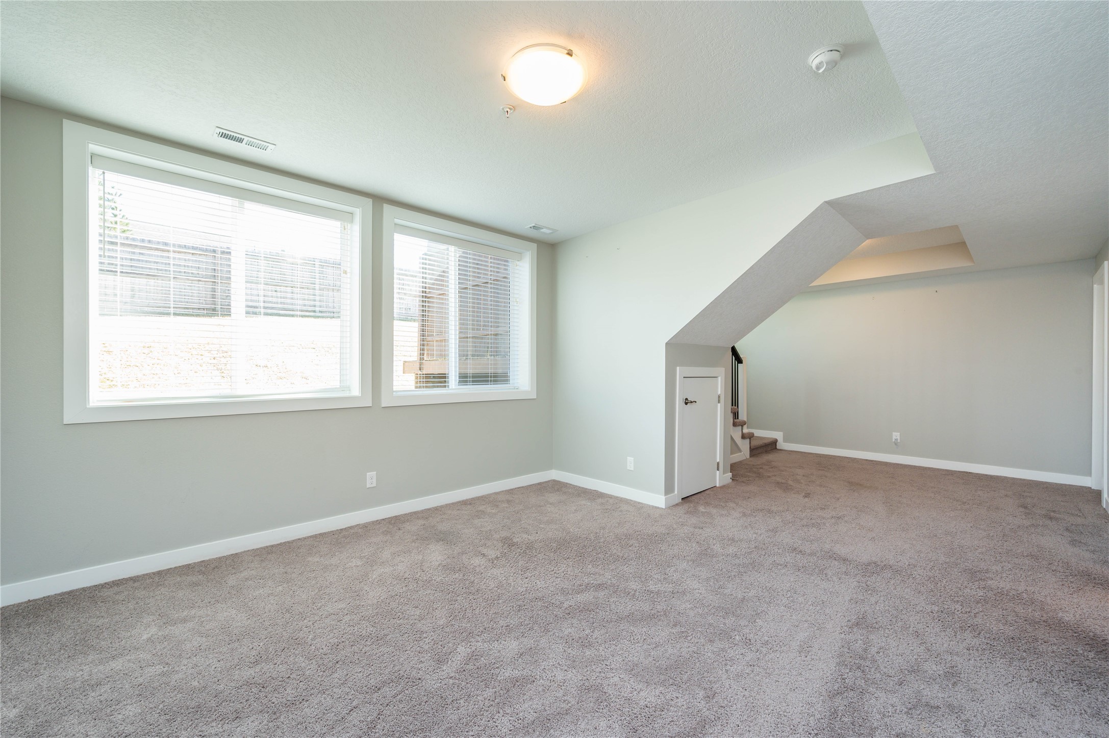 1405 NE Mocking Bird Lane