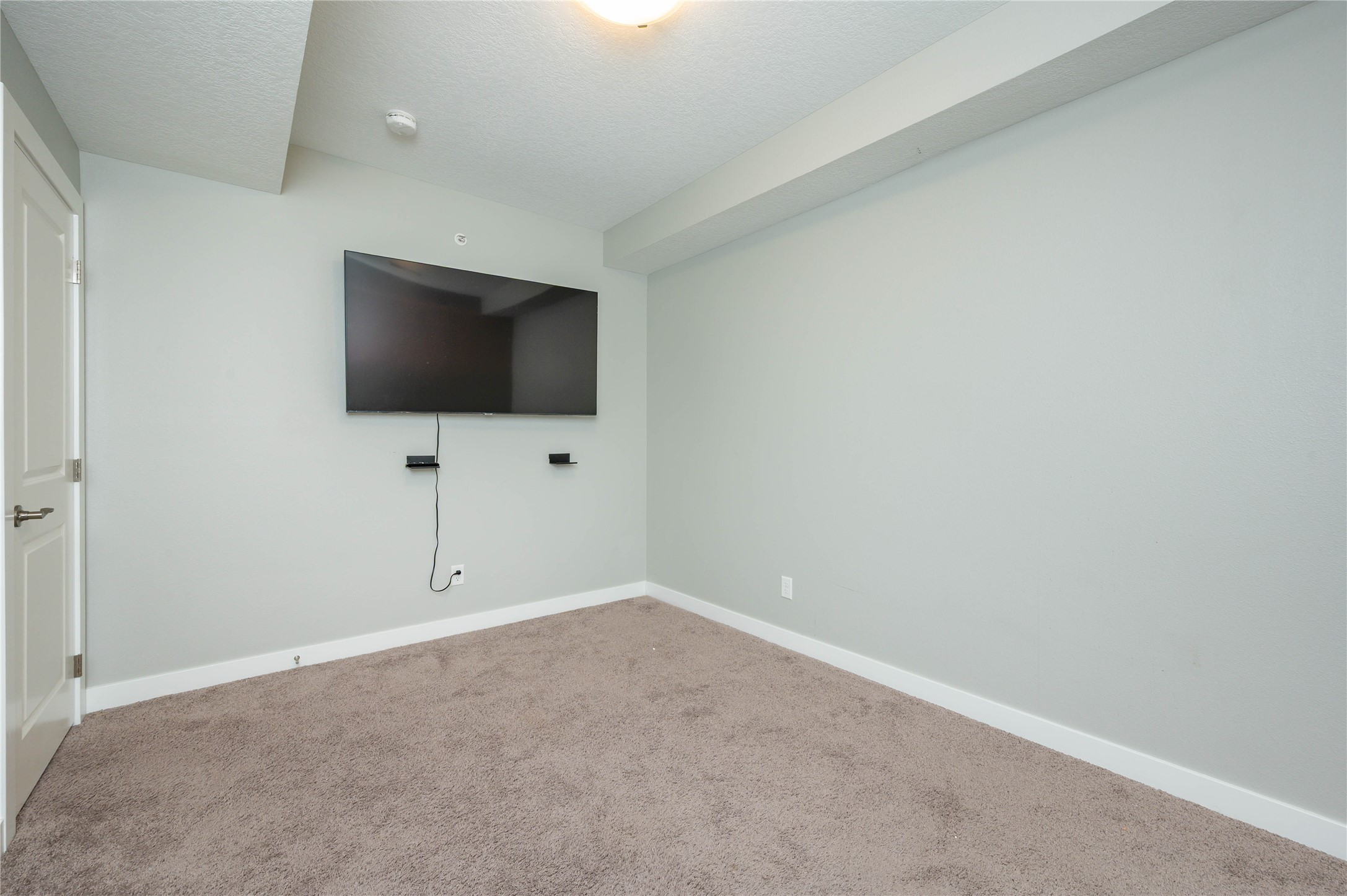 1405 NE Mocking Bird Lane