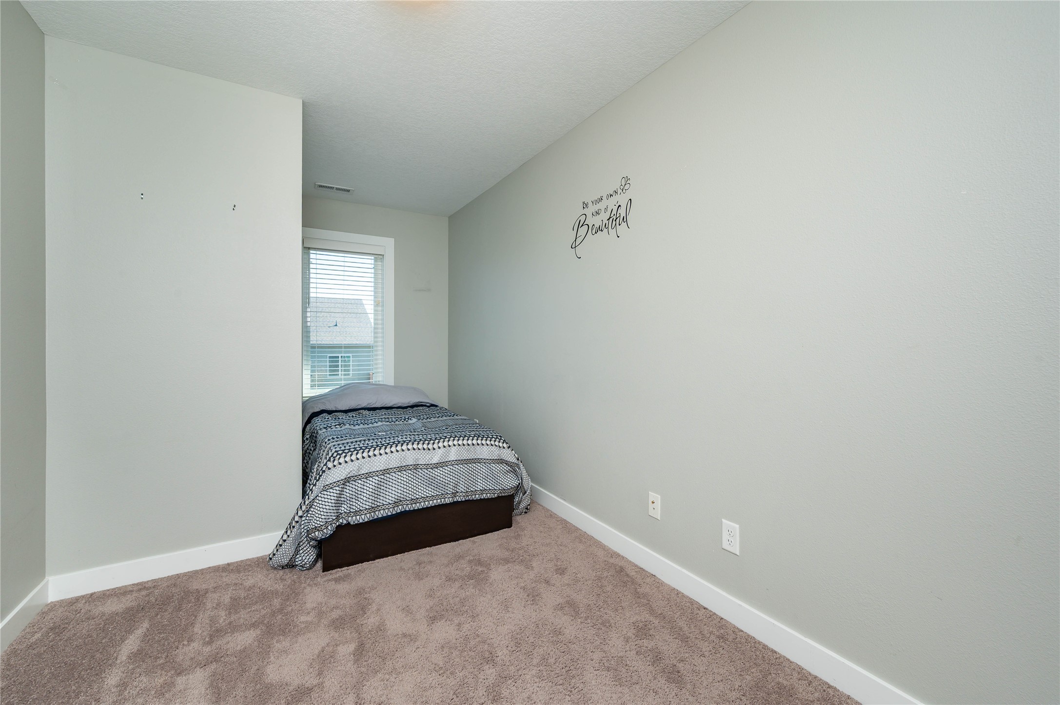 1405 NE Mocking Bird Lane