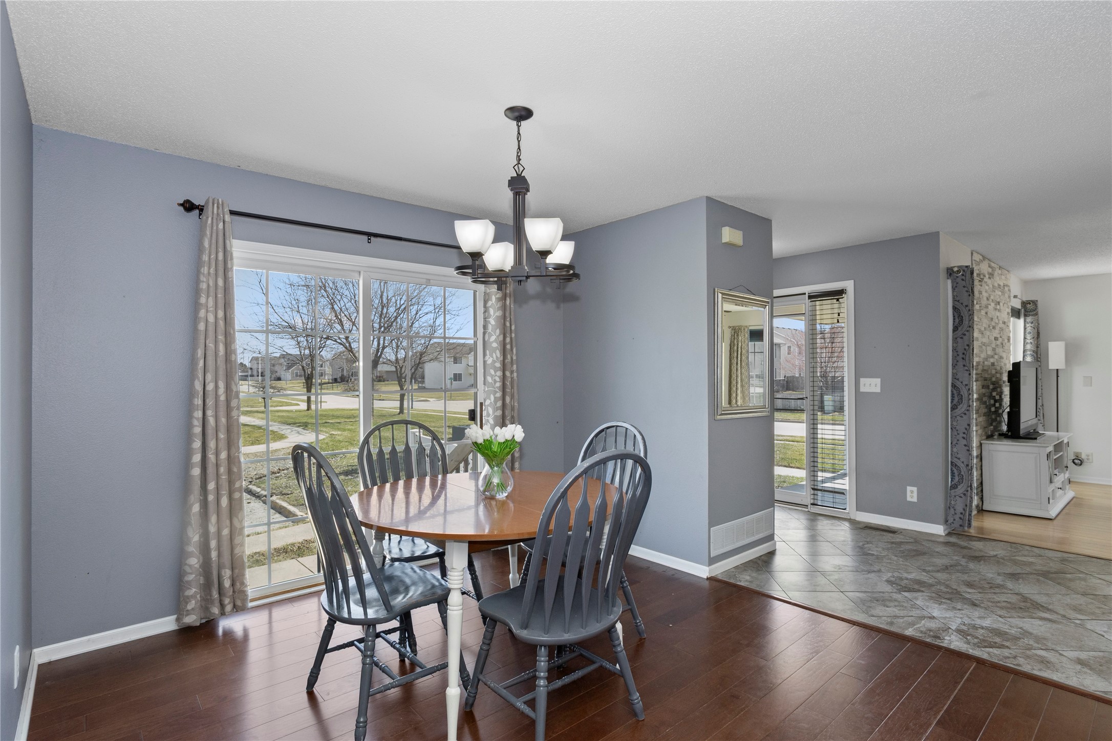 85 SE Melrose Drive