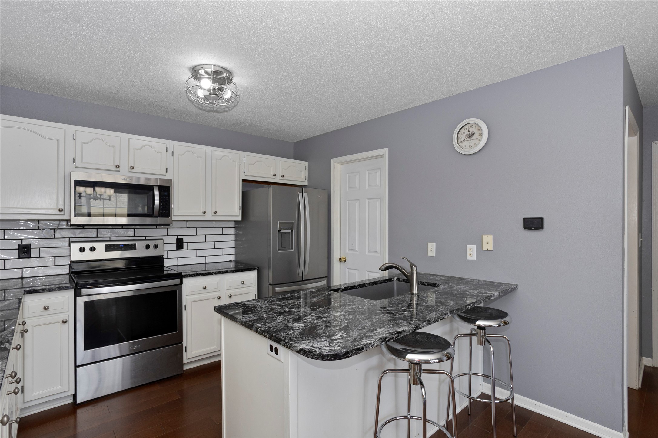 85 SE Melrose Drive