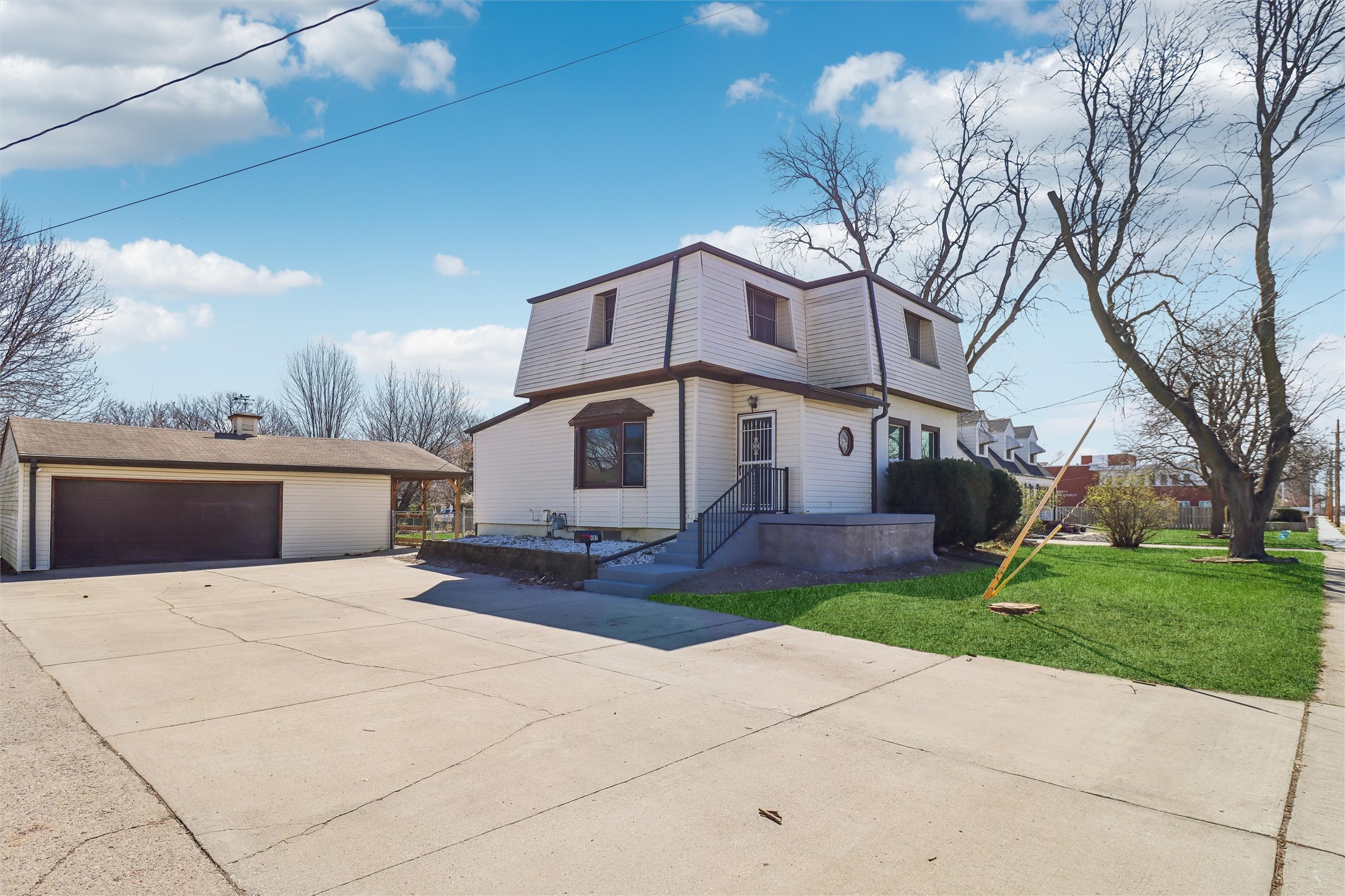 407 SW Des Moines Street