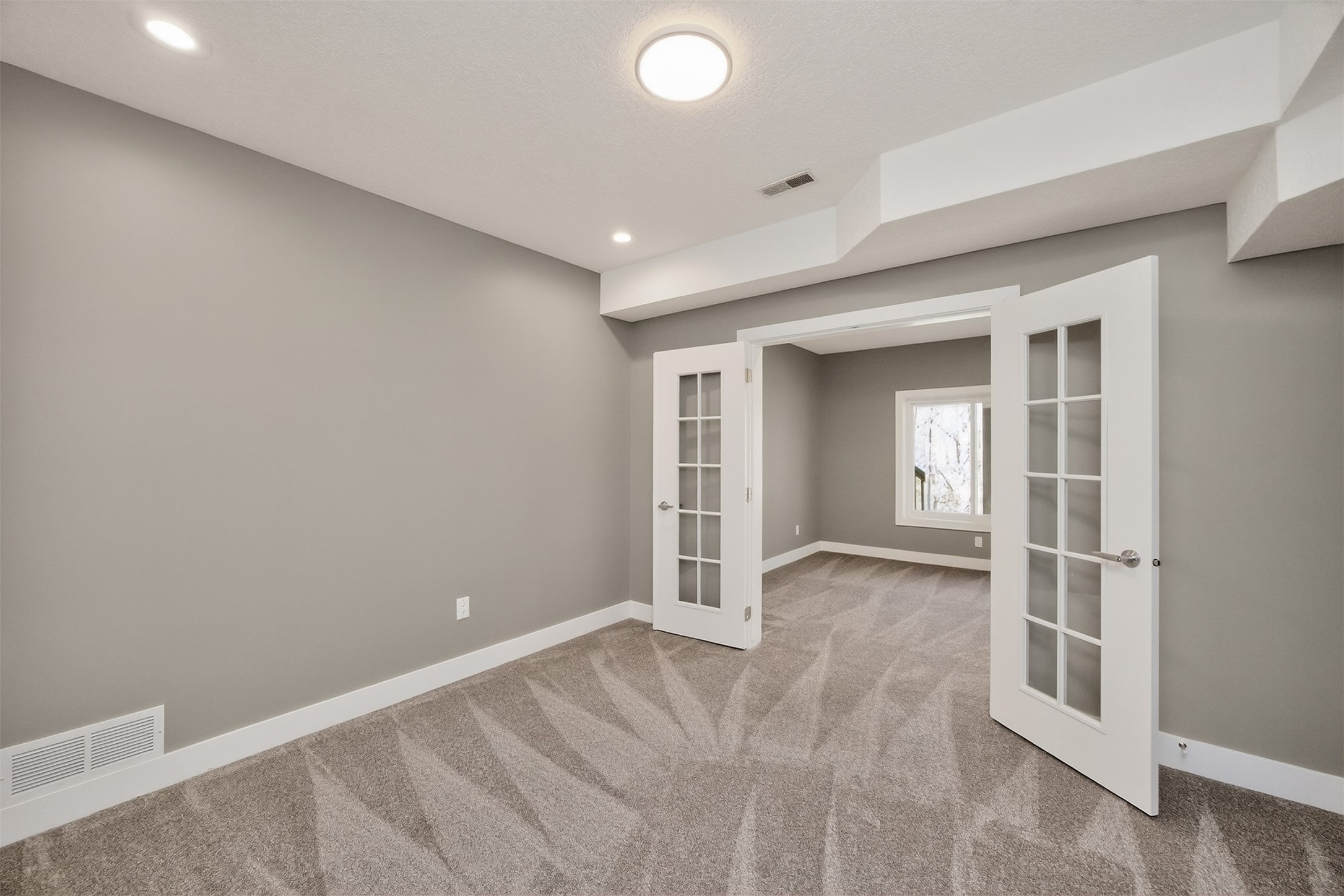 14881 Woodcrest Drive
