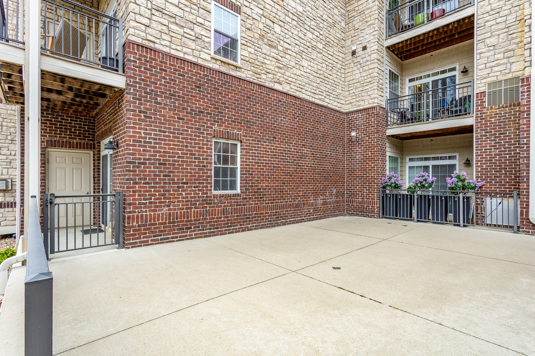3031 Grand Avenue 116