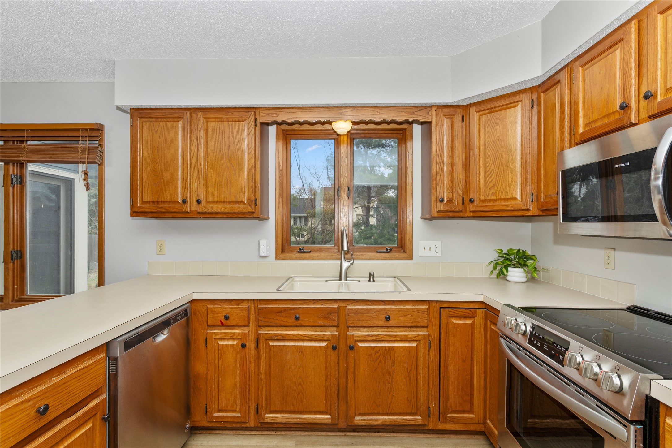 9635 Quail Ridge