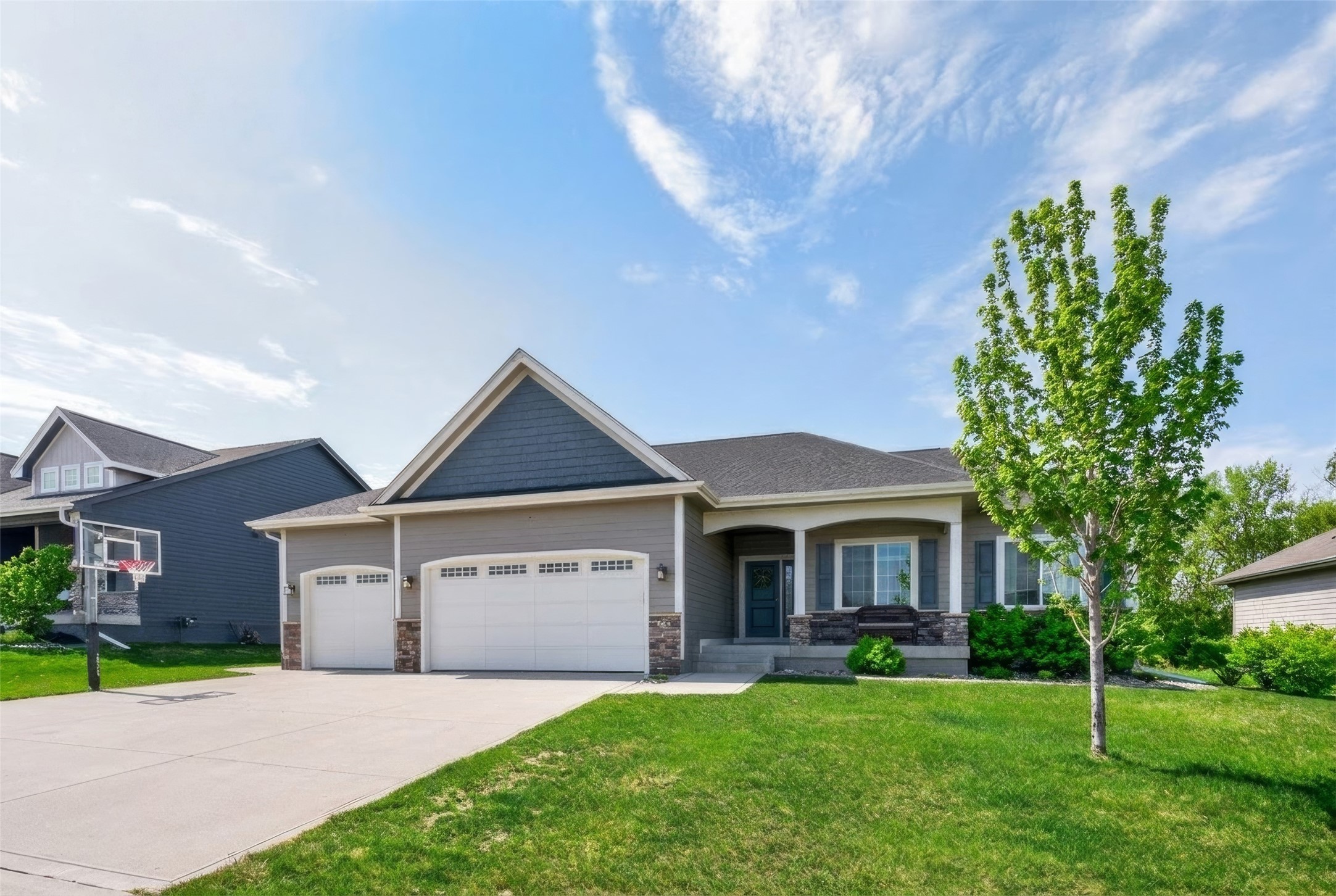 930 Cardinal Drive