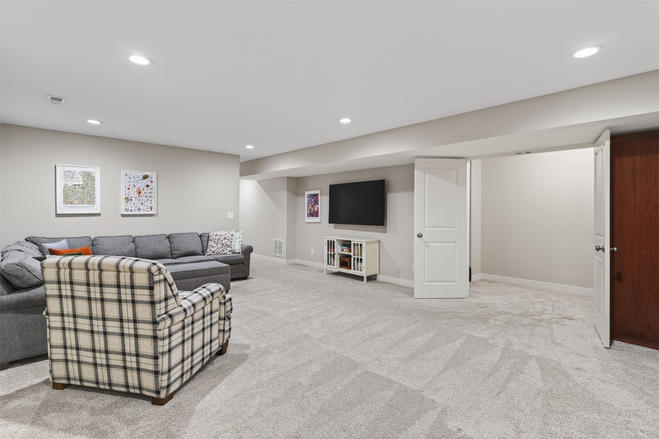 930 Cardinal Drive
