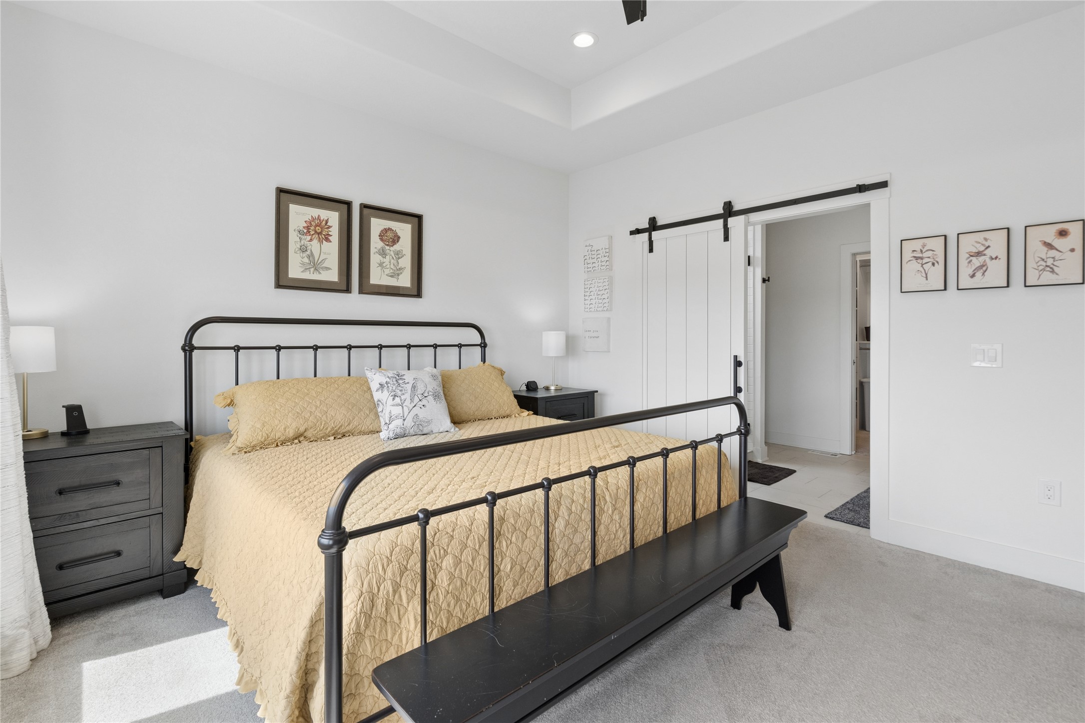 40 NW Valleyview Drive