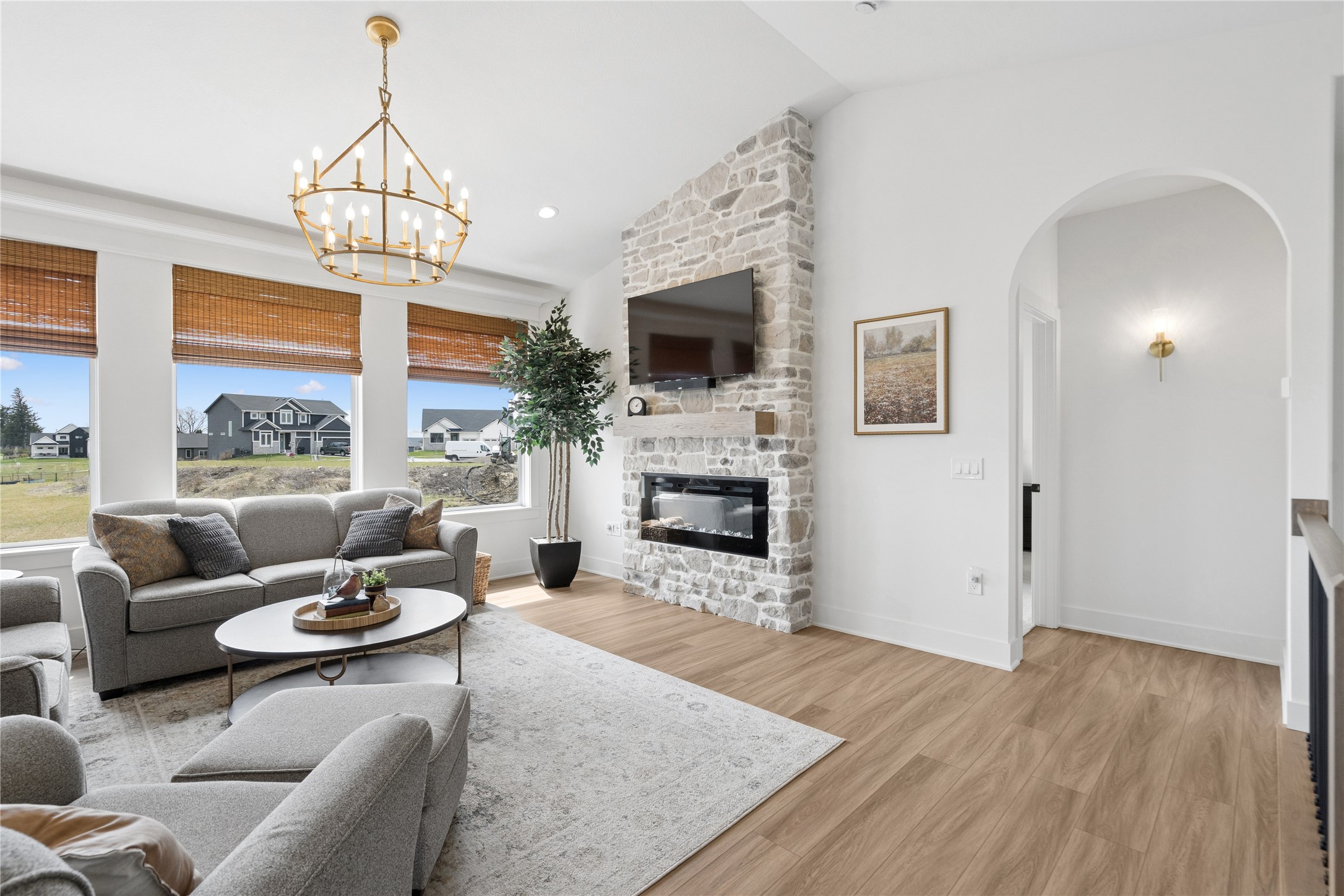 40 NW Valleyview Drive