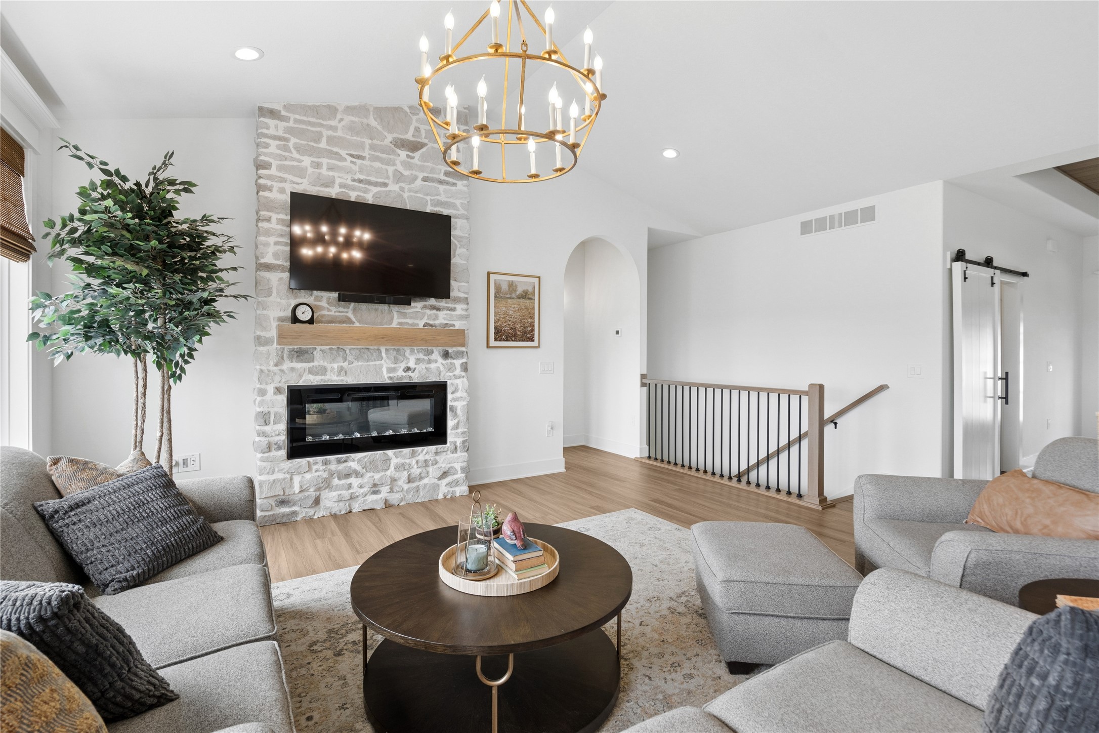 40 NW Valleyview Drive