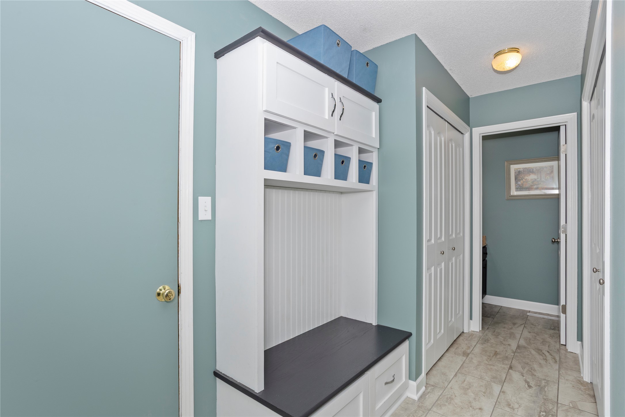 4643 Elm Street