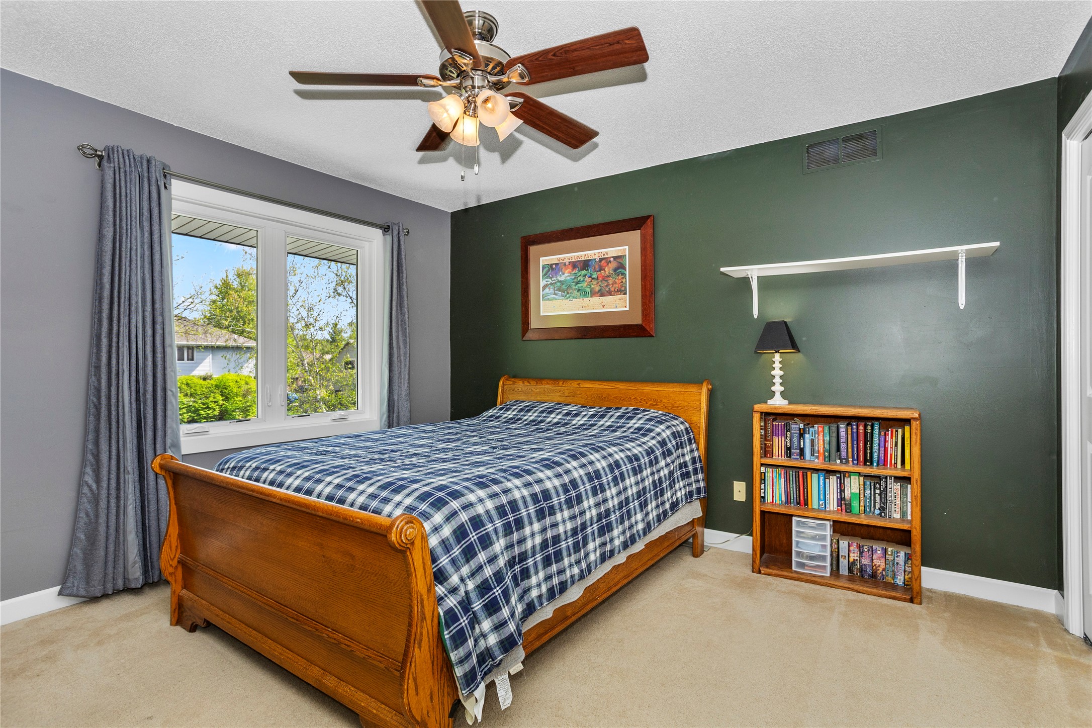 4643 Elm Street