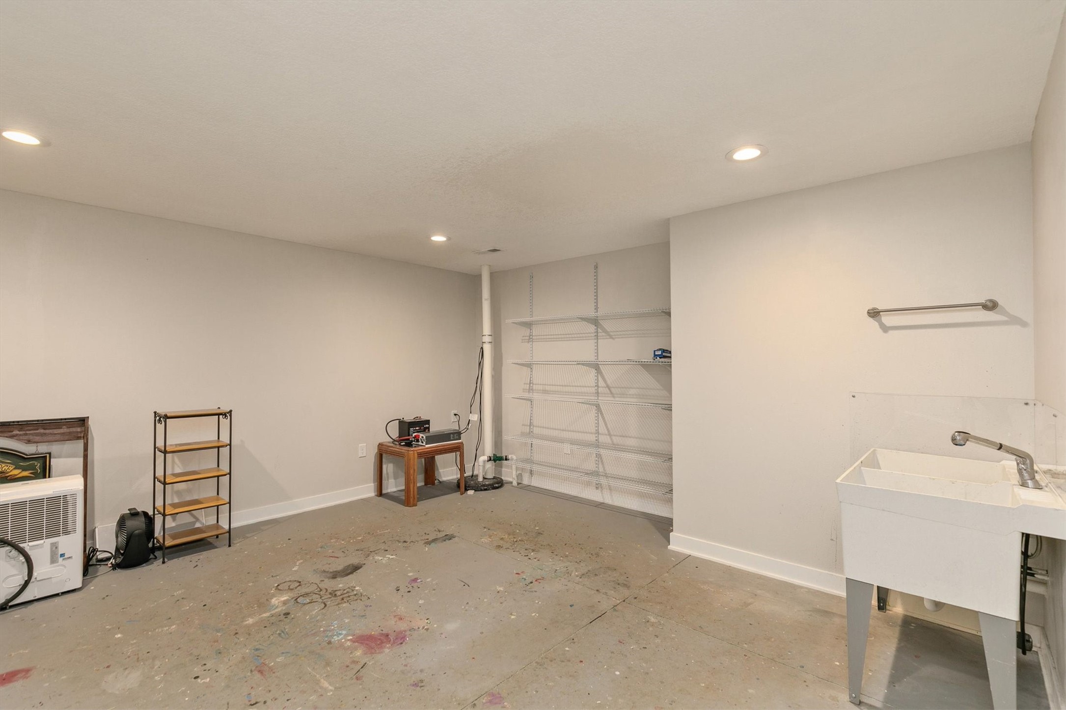 5270 Bulldog Avenue