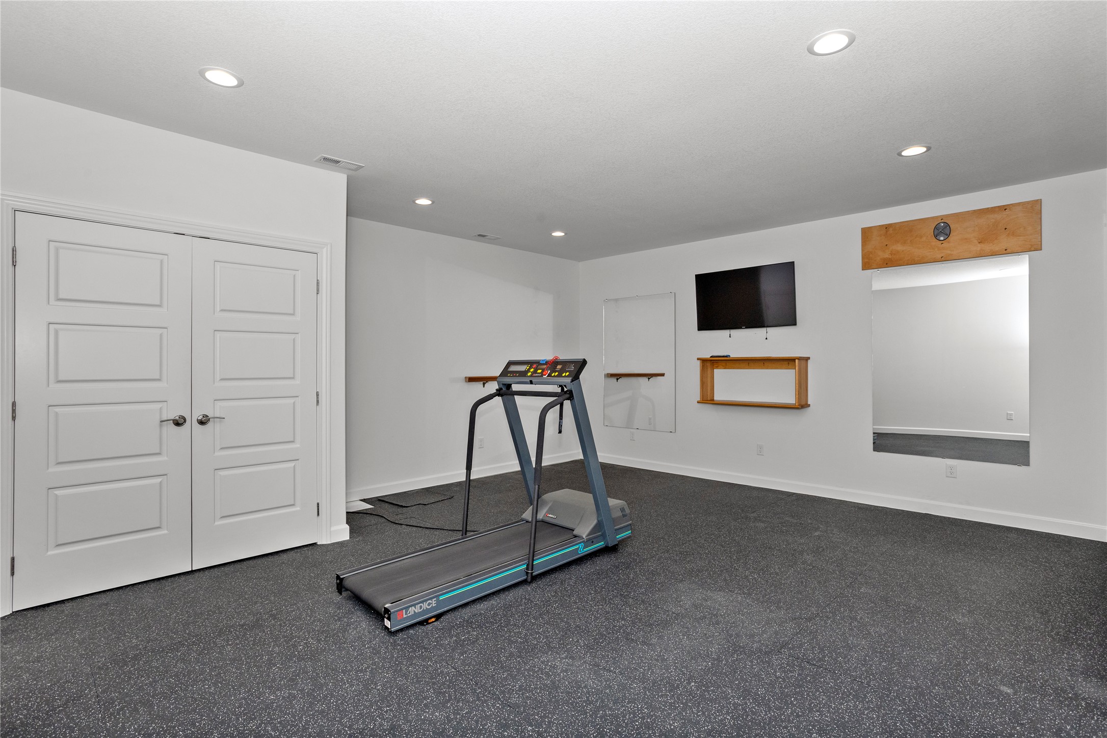 8709 NW 26th Court