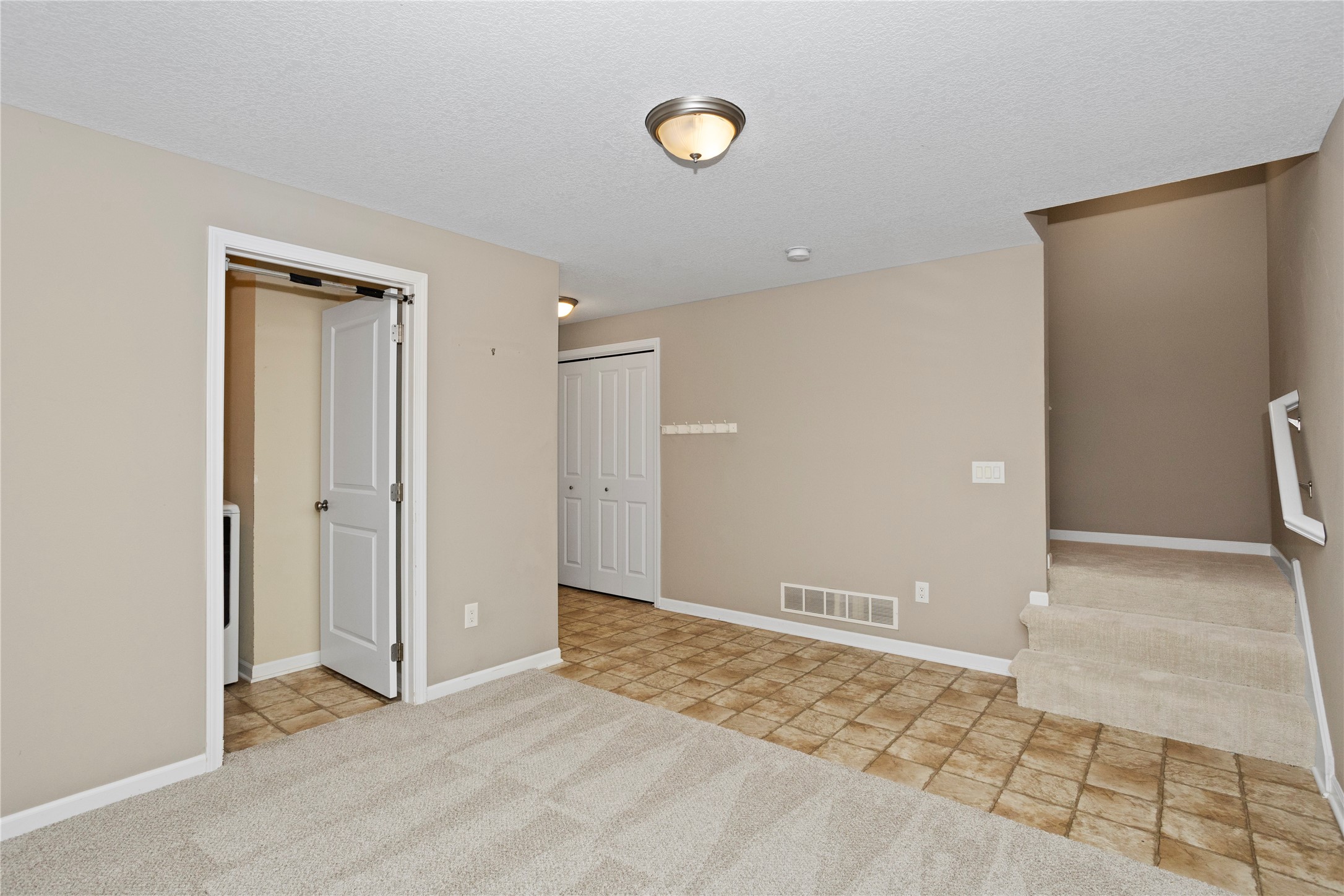 165 SE Booth Avenue