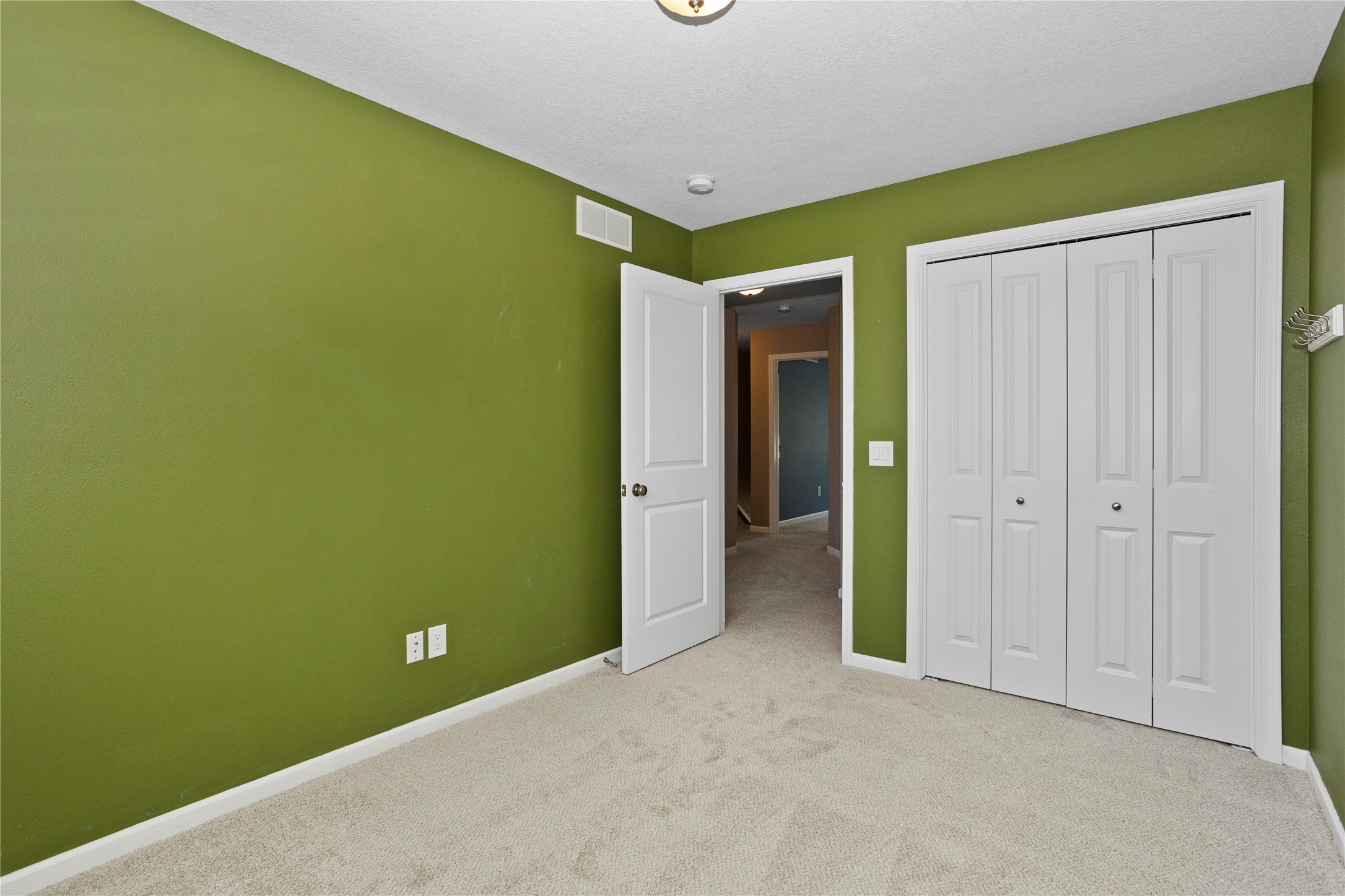 165 SE Booth Avenue