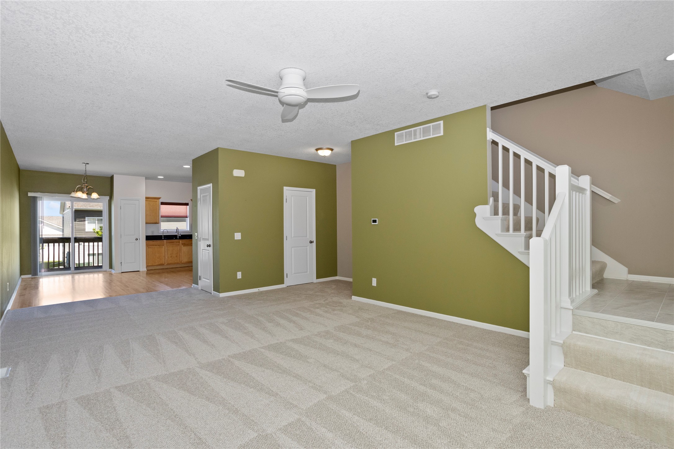 165 SE Booth Avenue