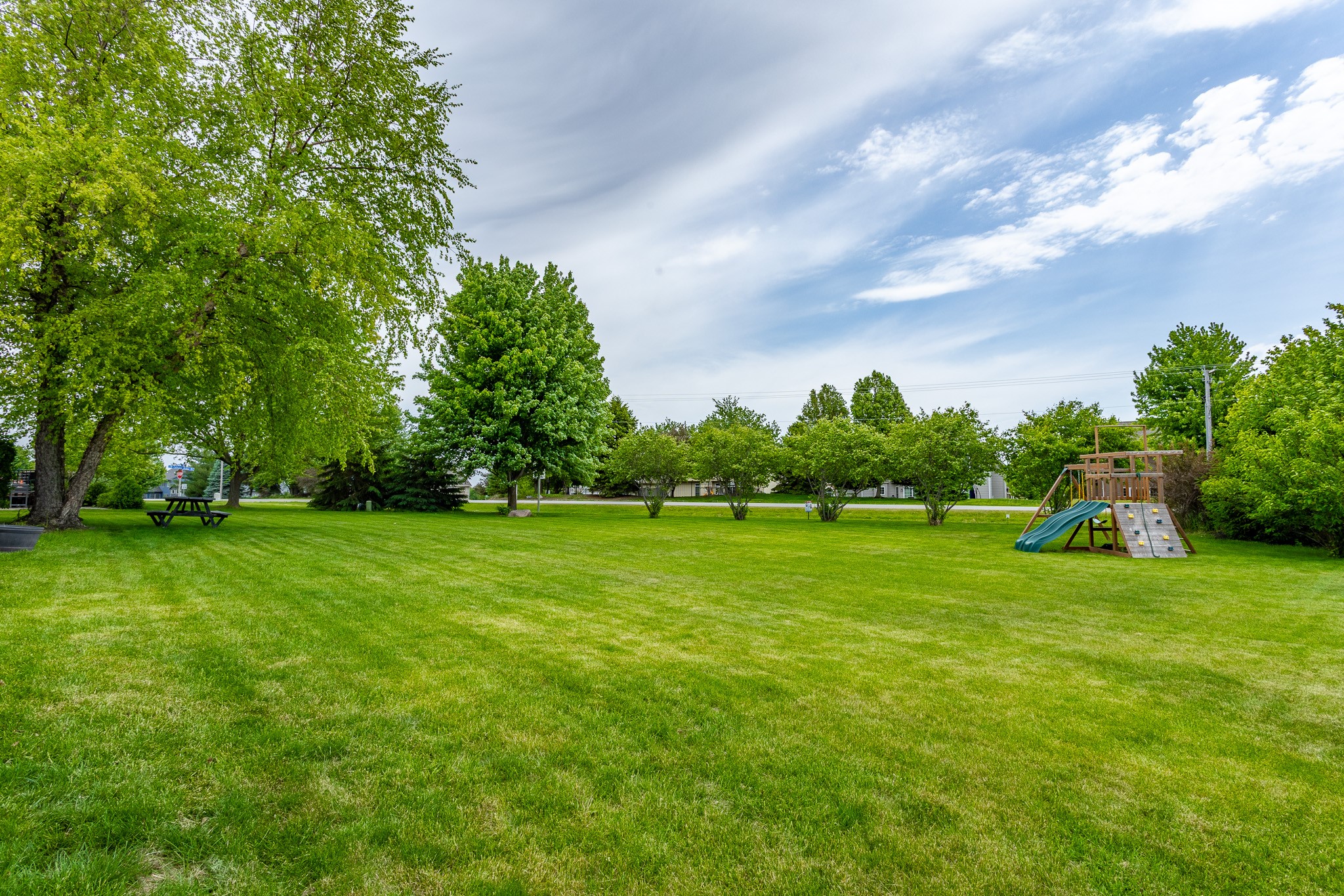 207 SW Oakmont Drive