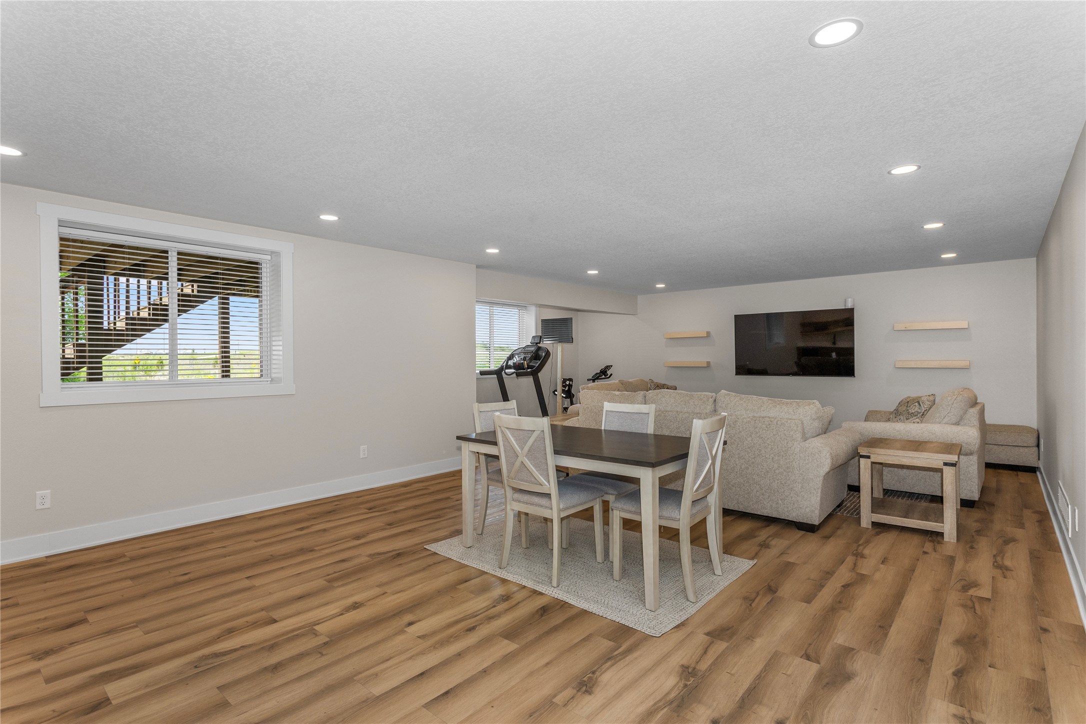 1540 NW Bull Run Court
