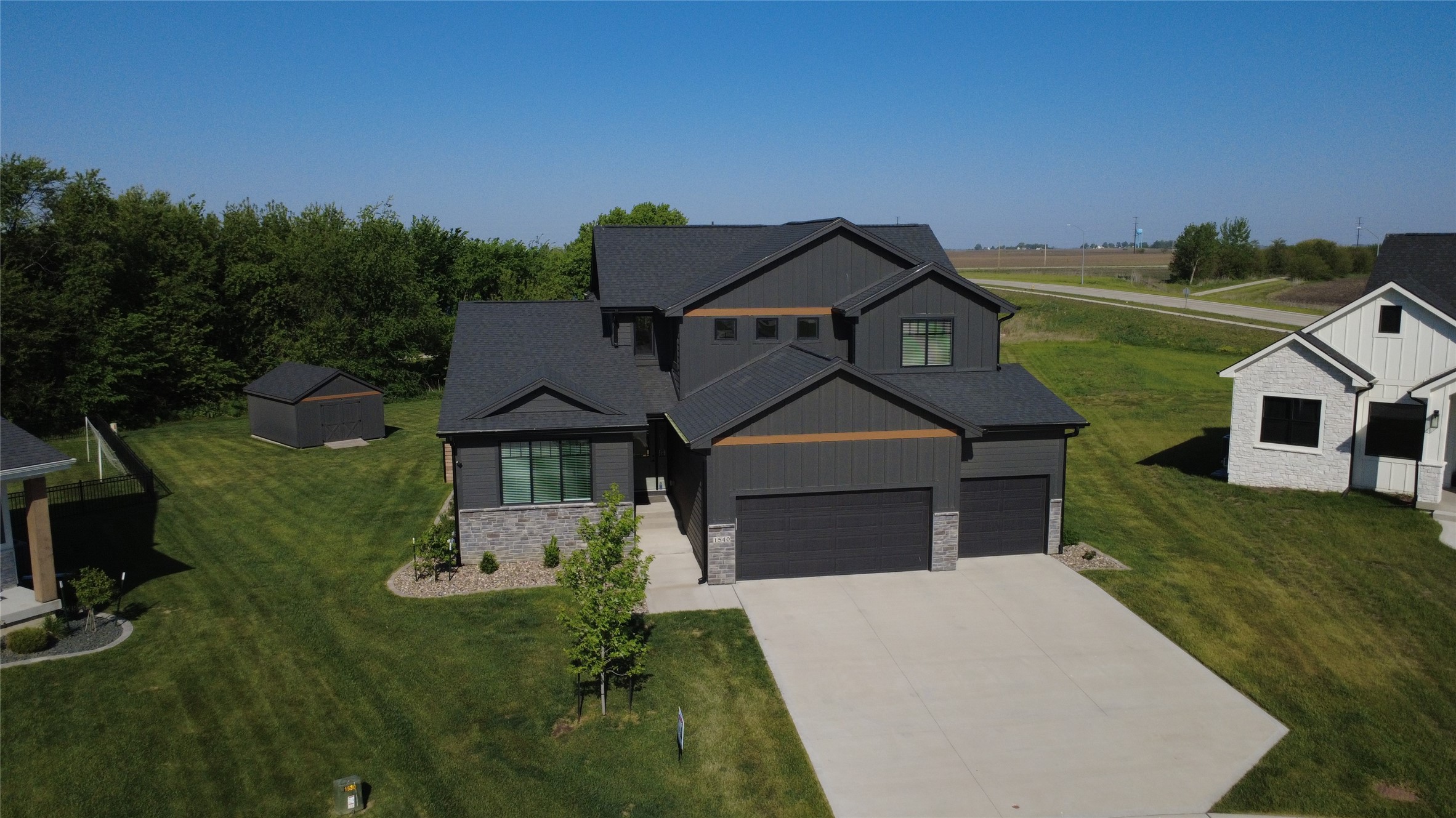 1540 NW Bull Run Court
