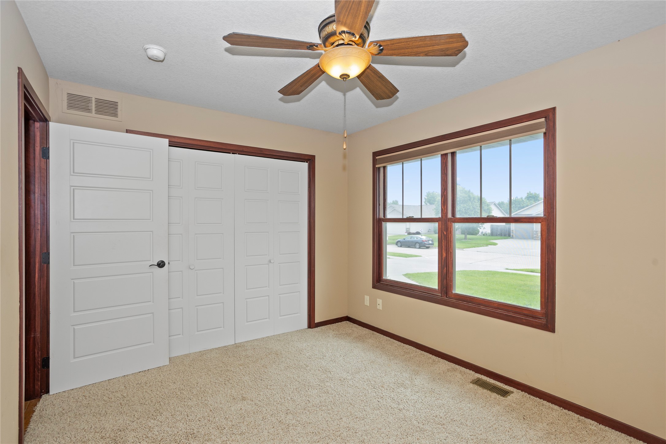 908 SE Trail Ridge Road
