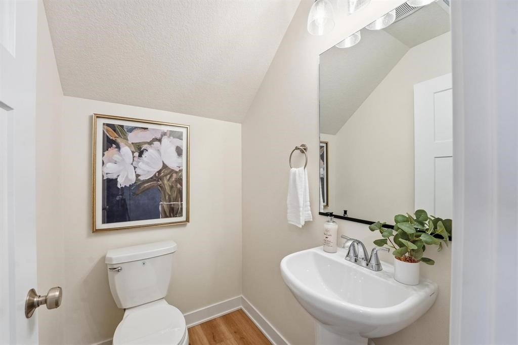 1363 Meadow Rose Place