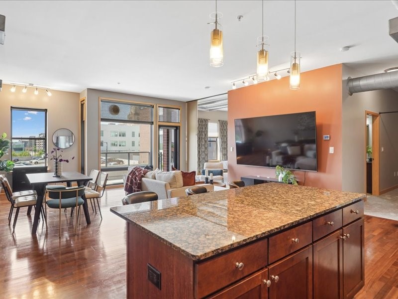 119 4th Street 403