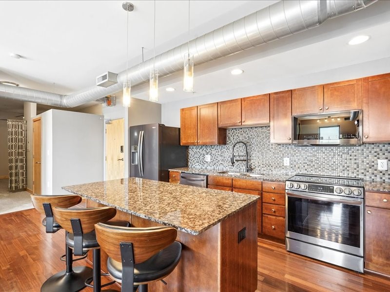 119 4th Street 403