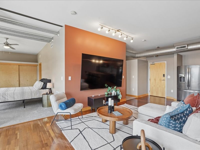 119 4th Street 403