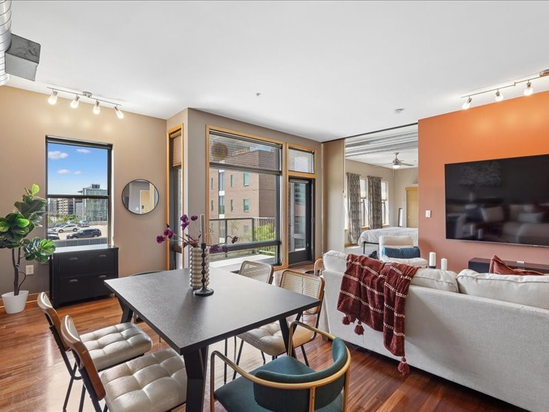 119 4th Street 403