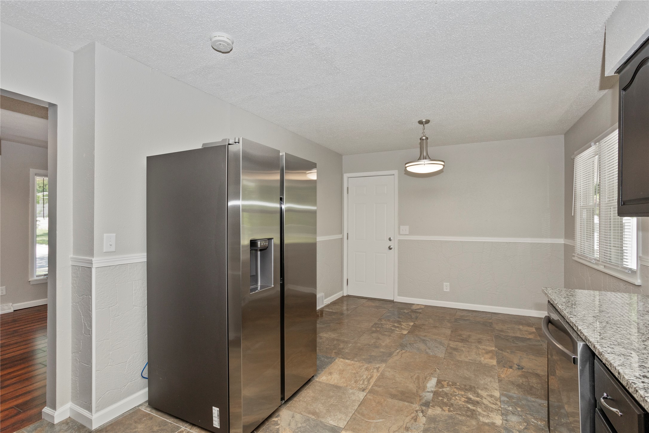 5107 SW 16th Place