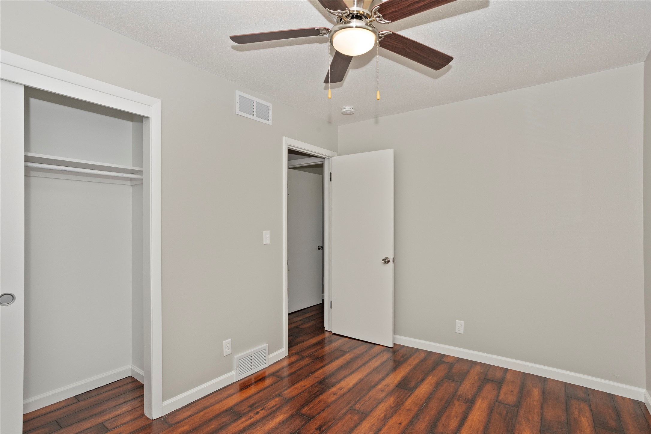 5107 SW 16th Place