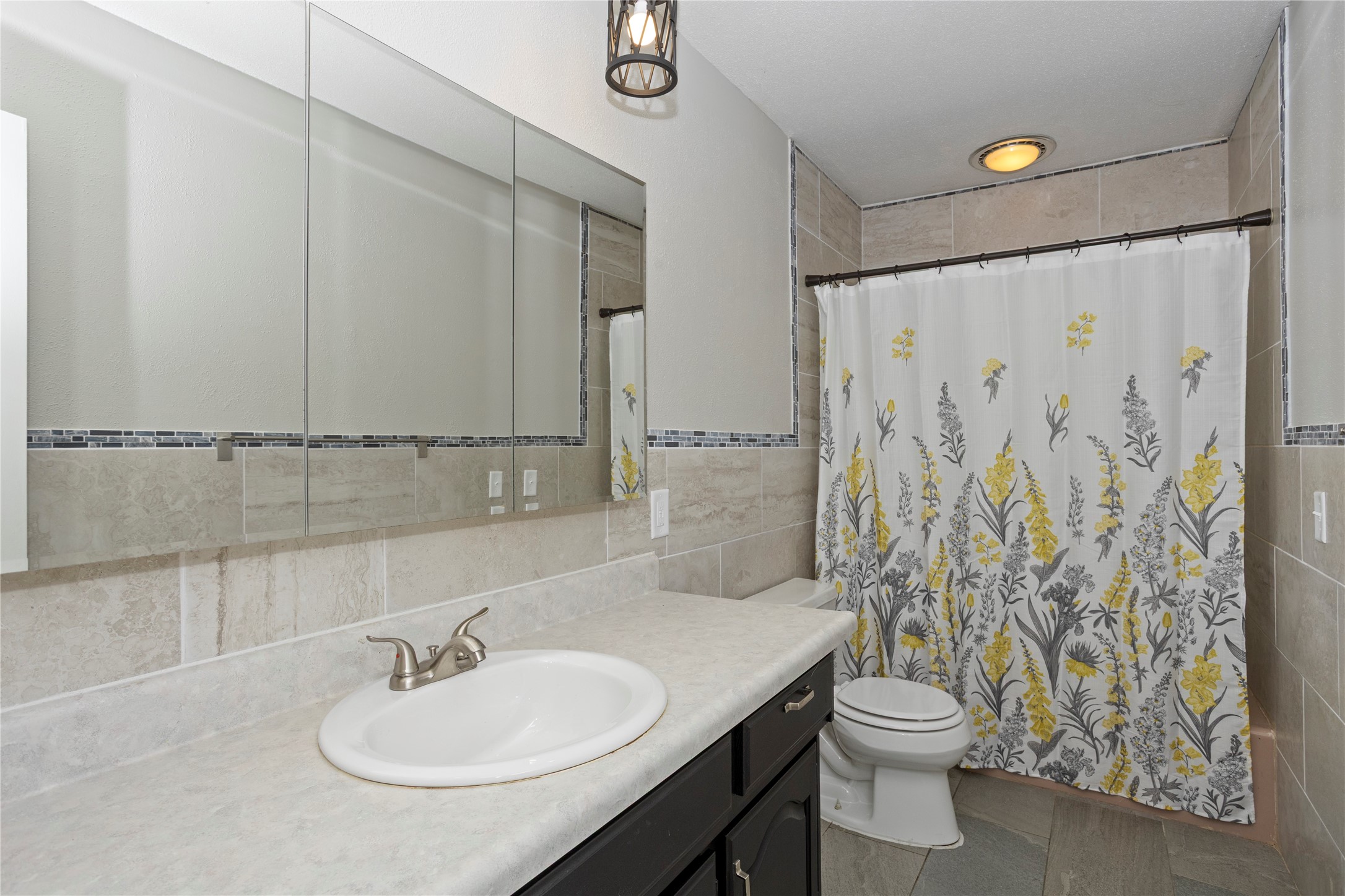 5107 SW 16th Place