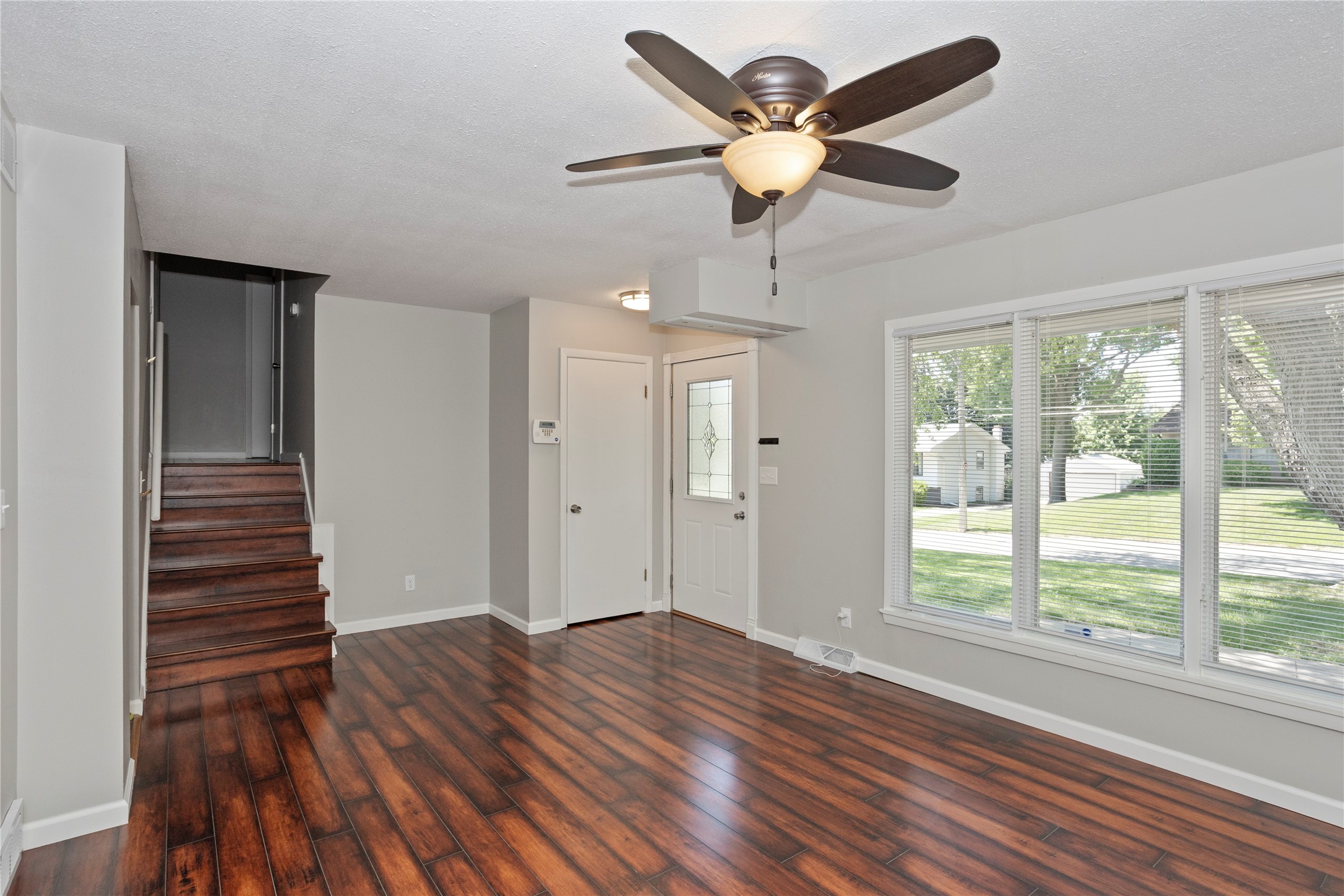 5107 SW 16th Place
