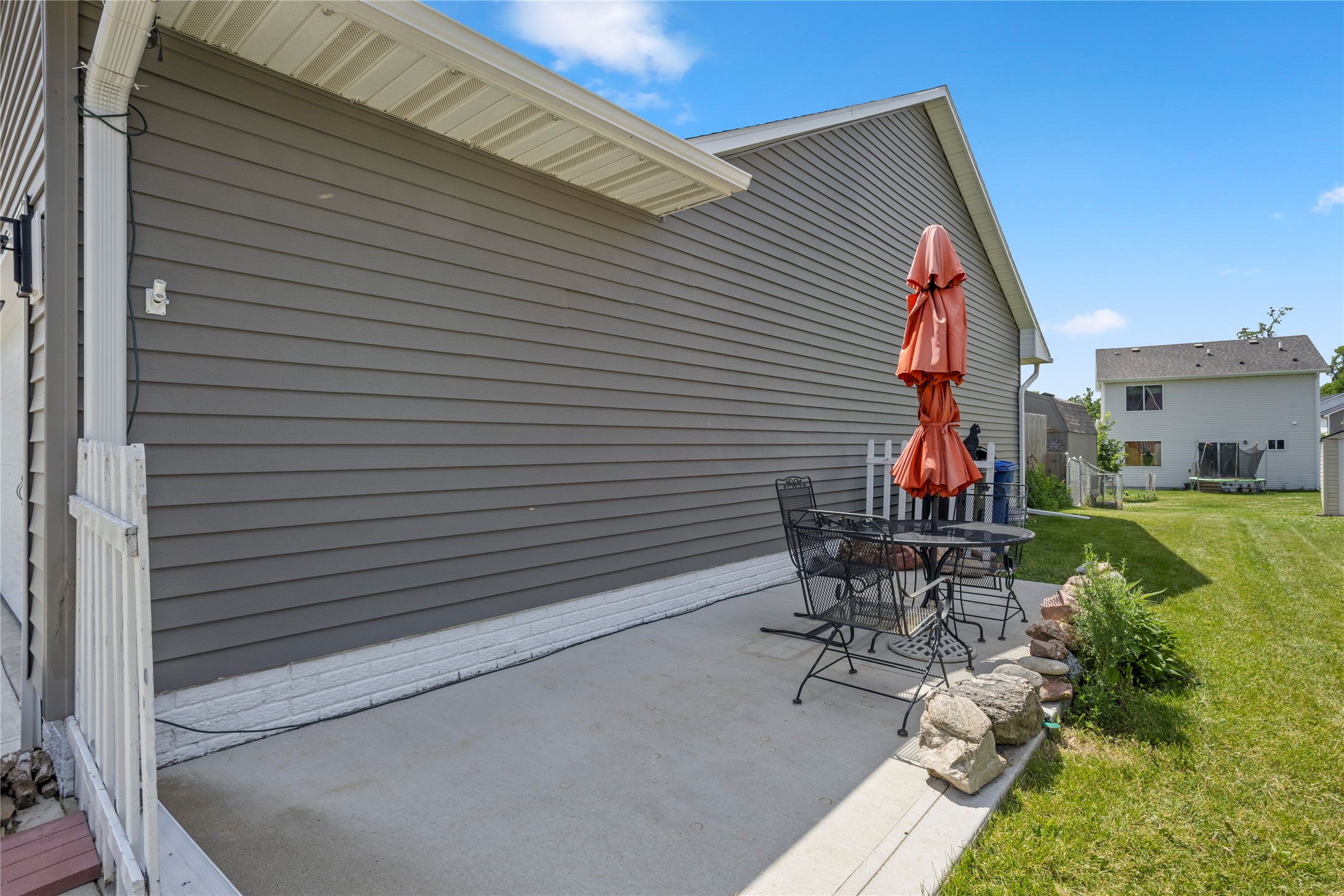 2519 Grand River Drive