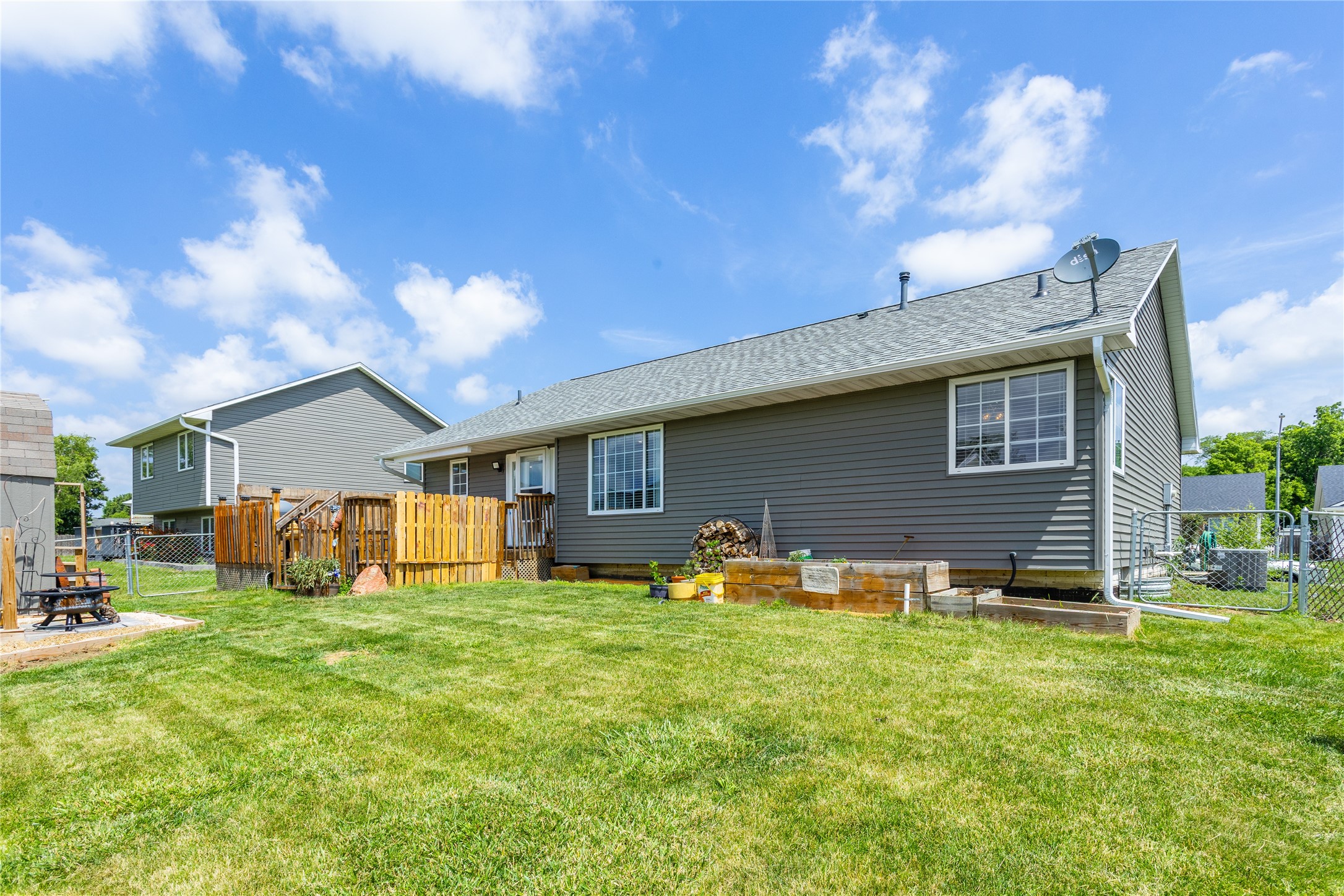 2519 Grand River Drive
