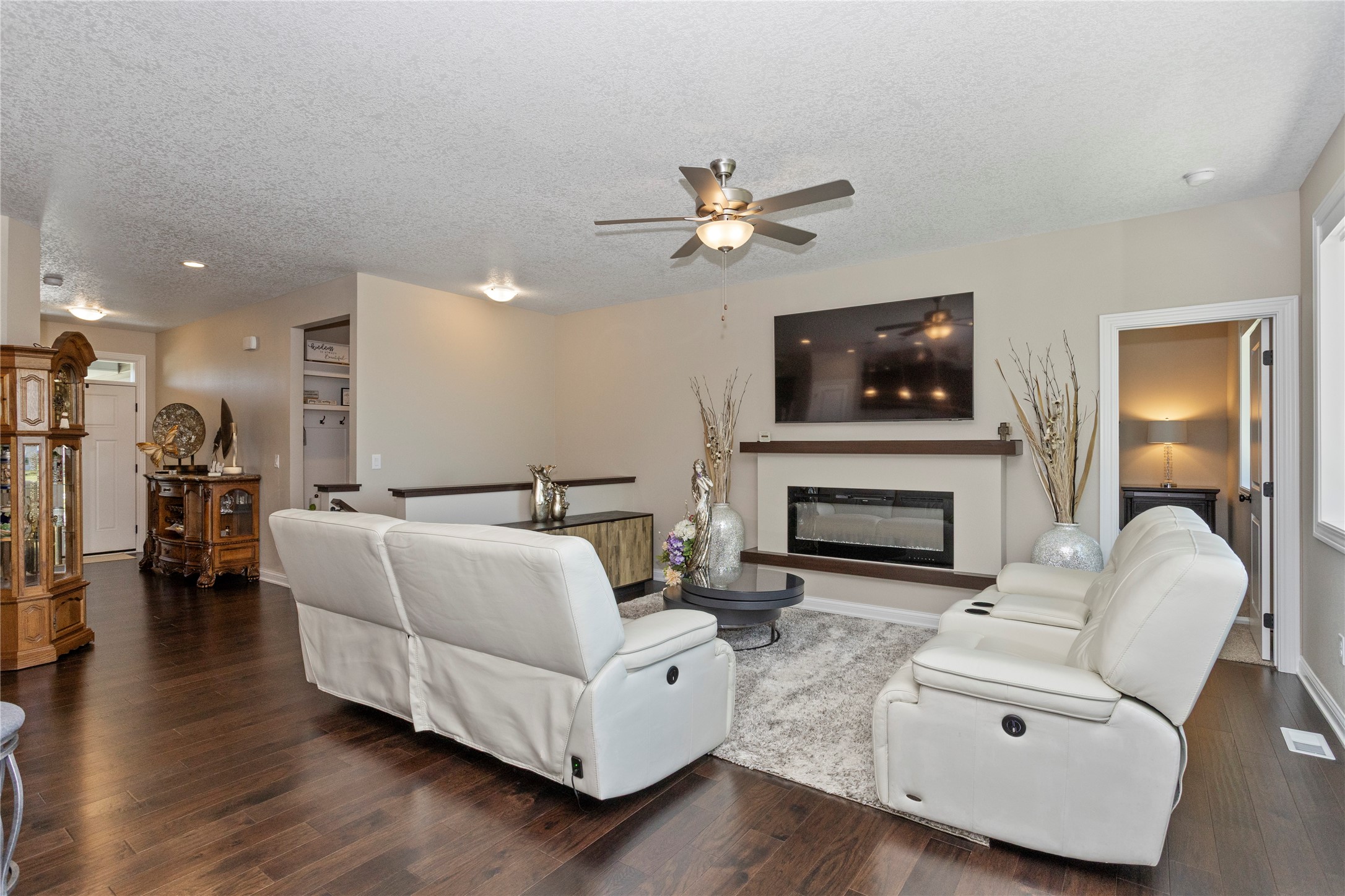 10041 Powell Avenue