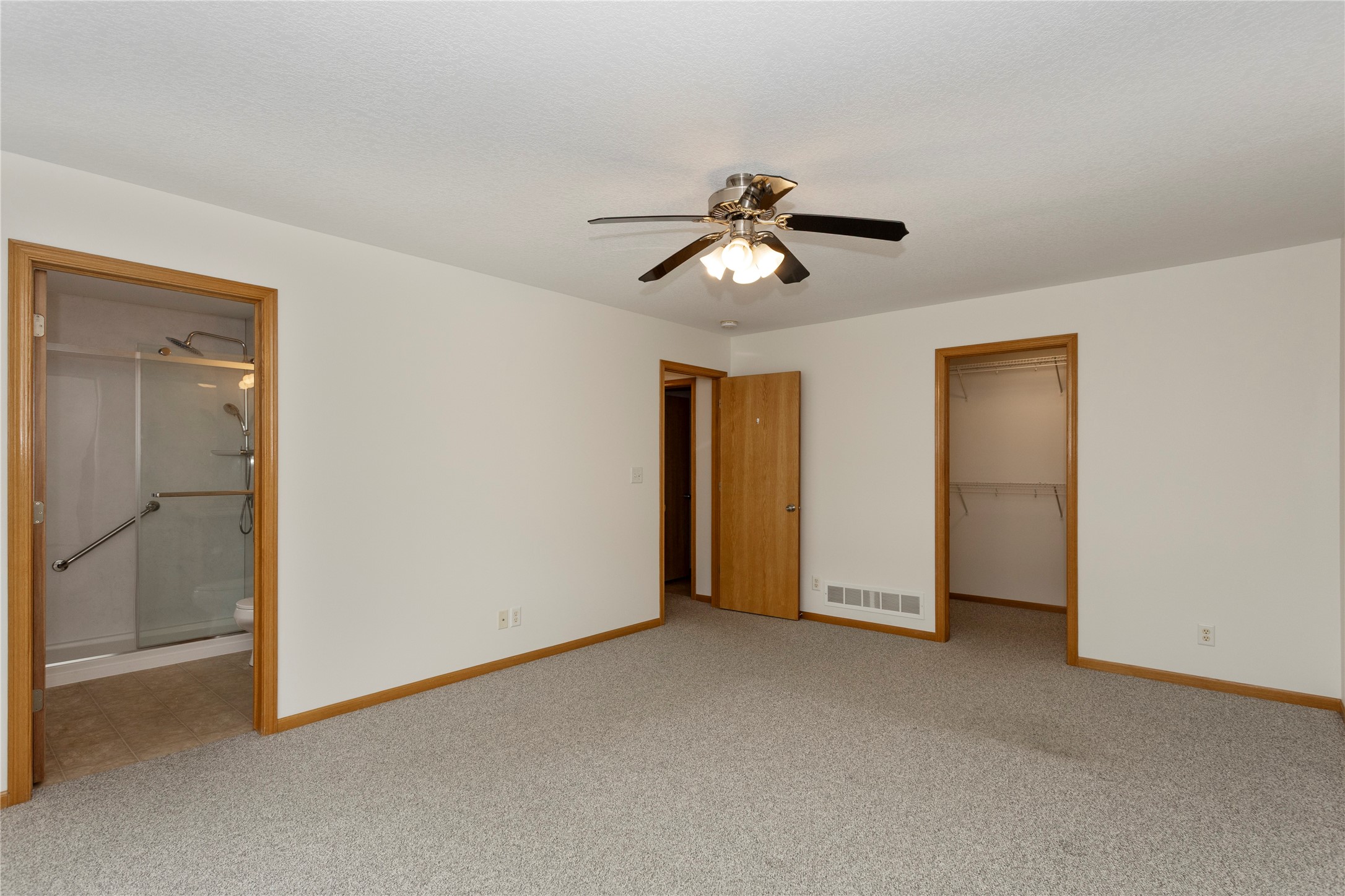 856 SE Mulberry Lane